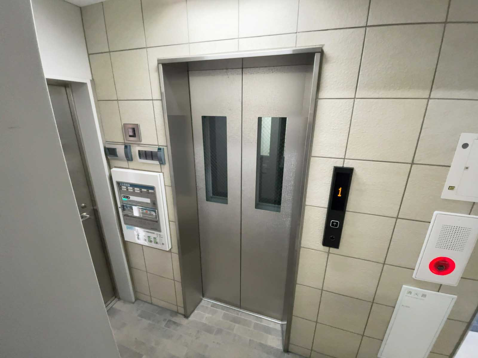 エレベーター
