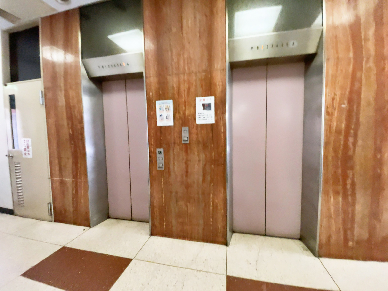 エレベーター