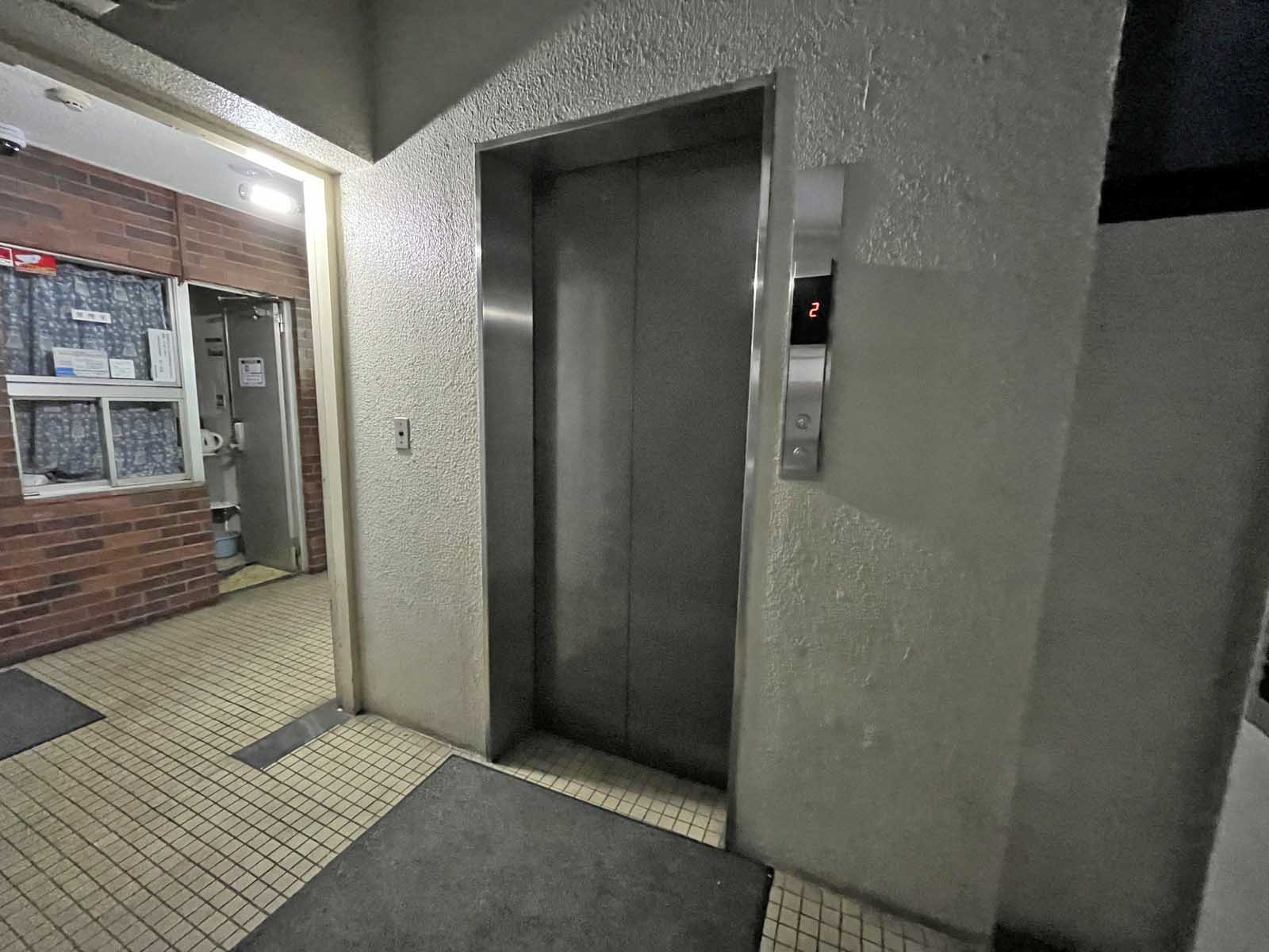 エレベーター