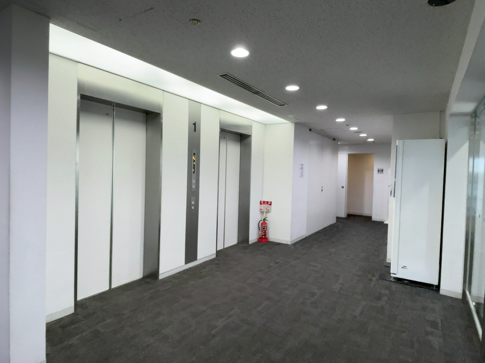 エレベーターホール