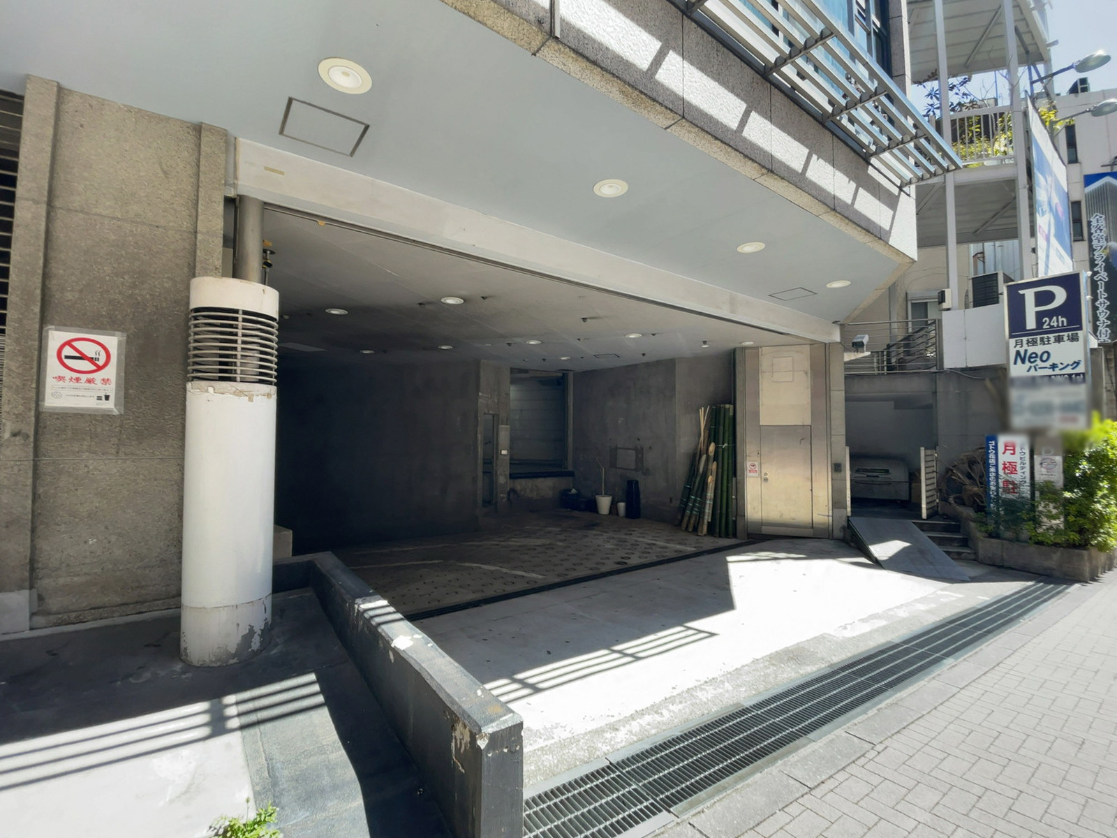 駐車場