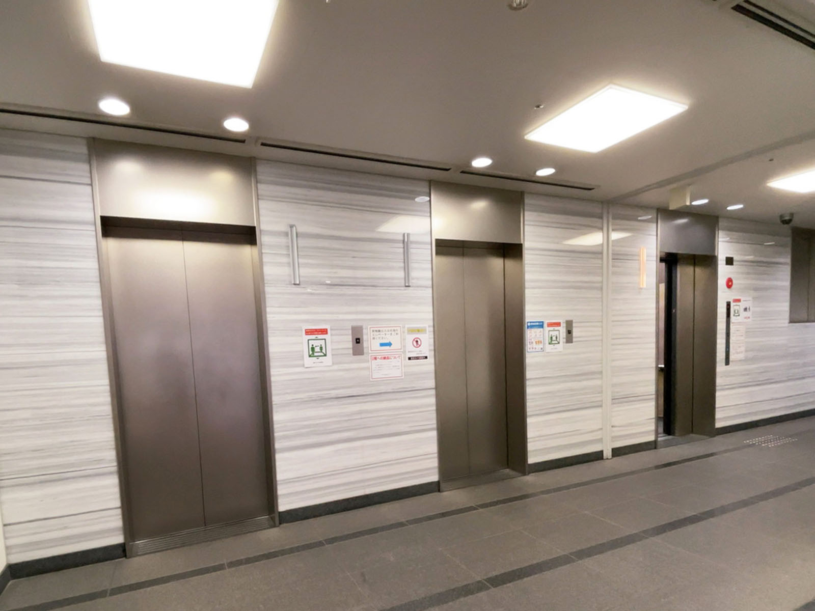 エレベーター
