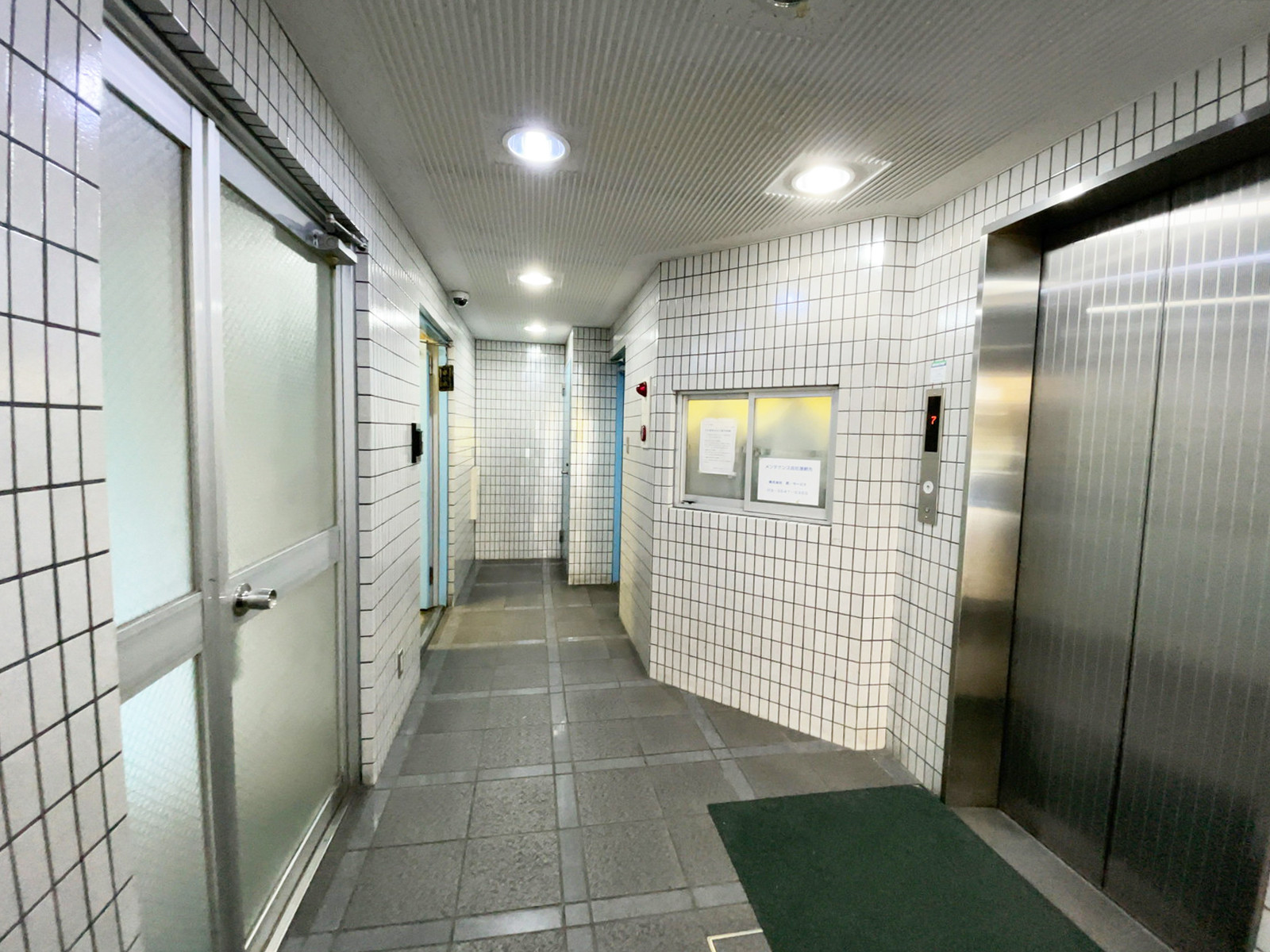 エントランス
