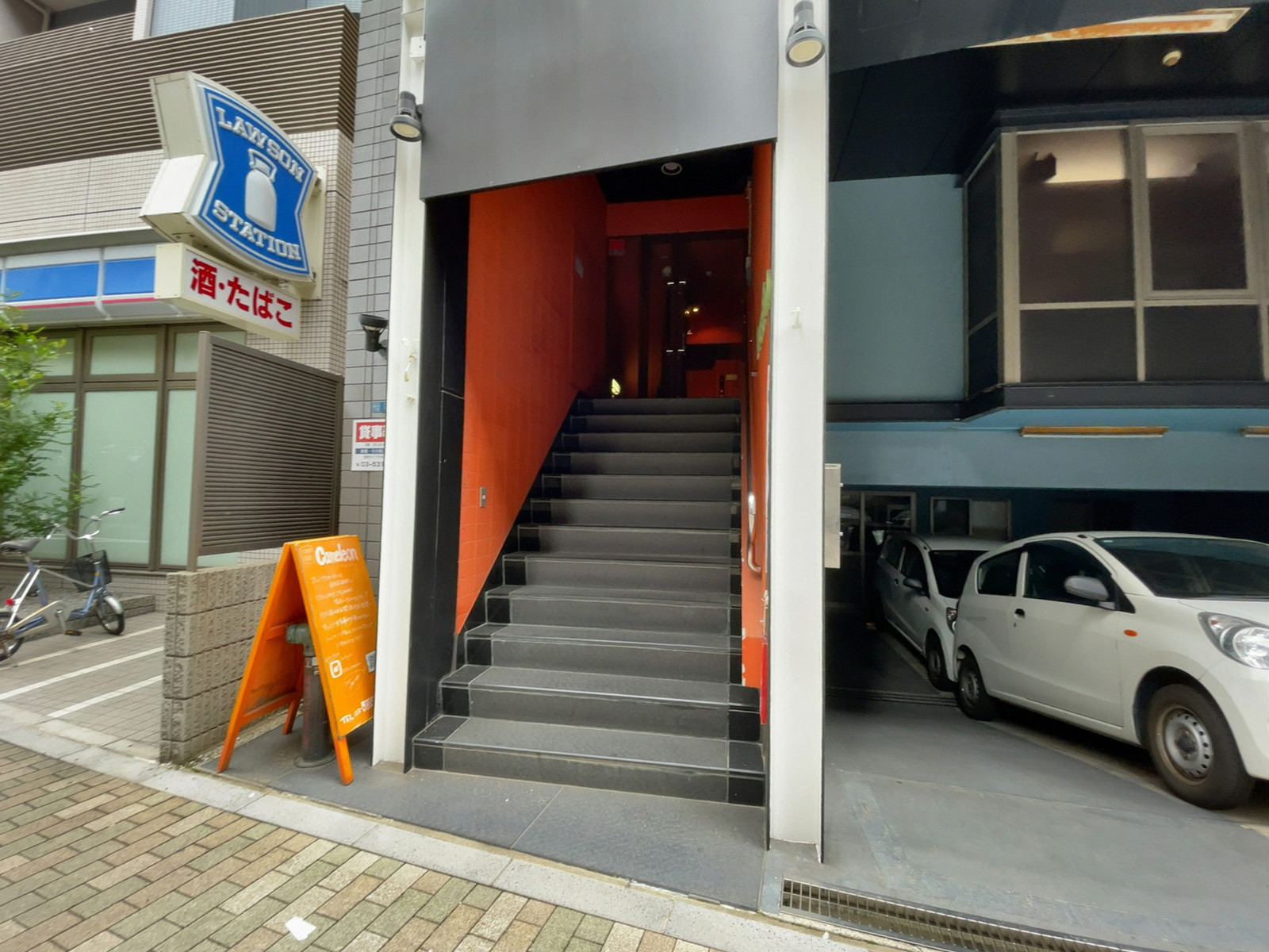 7階レストラン出入り口