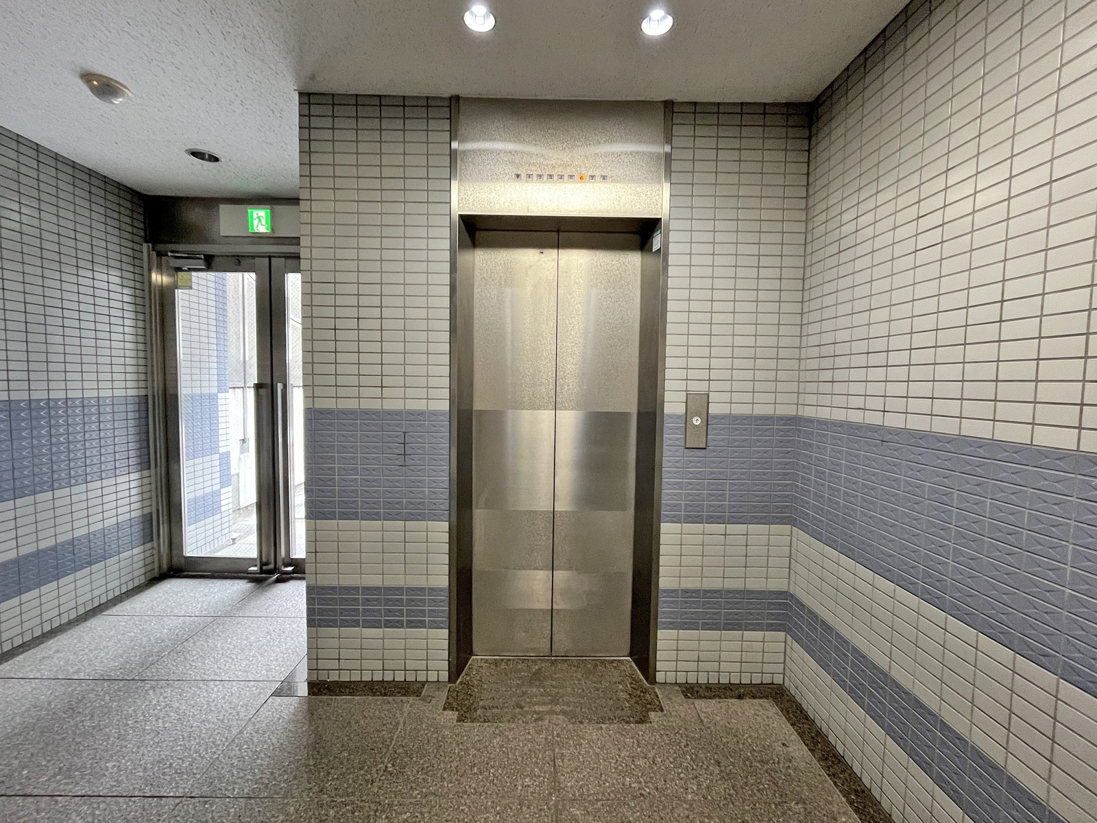 エレベーター