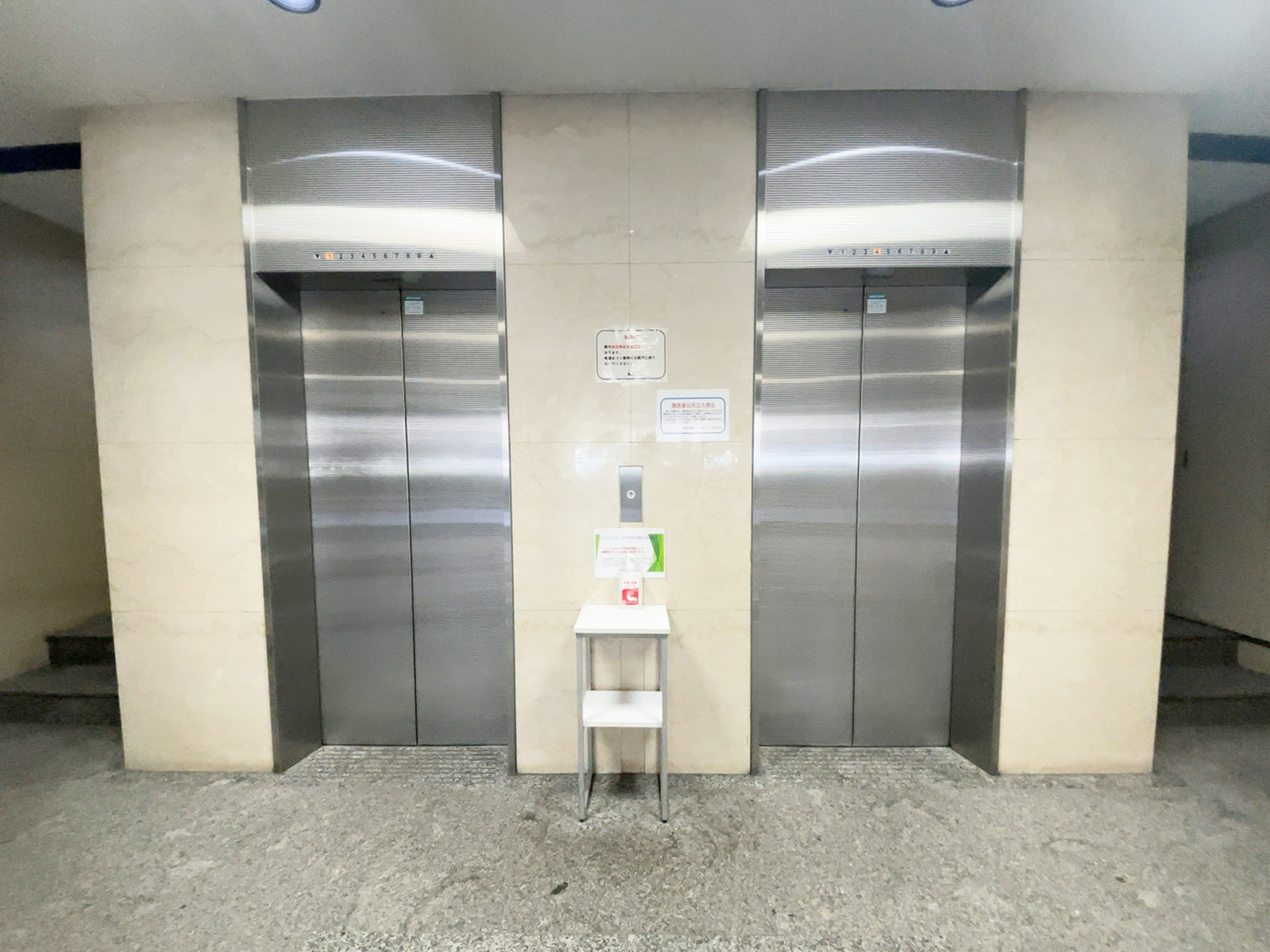 エレベーター