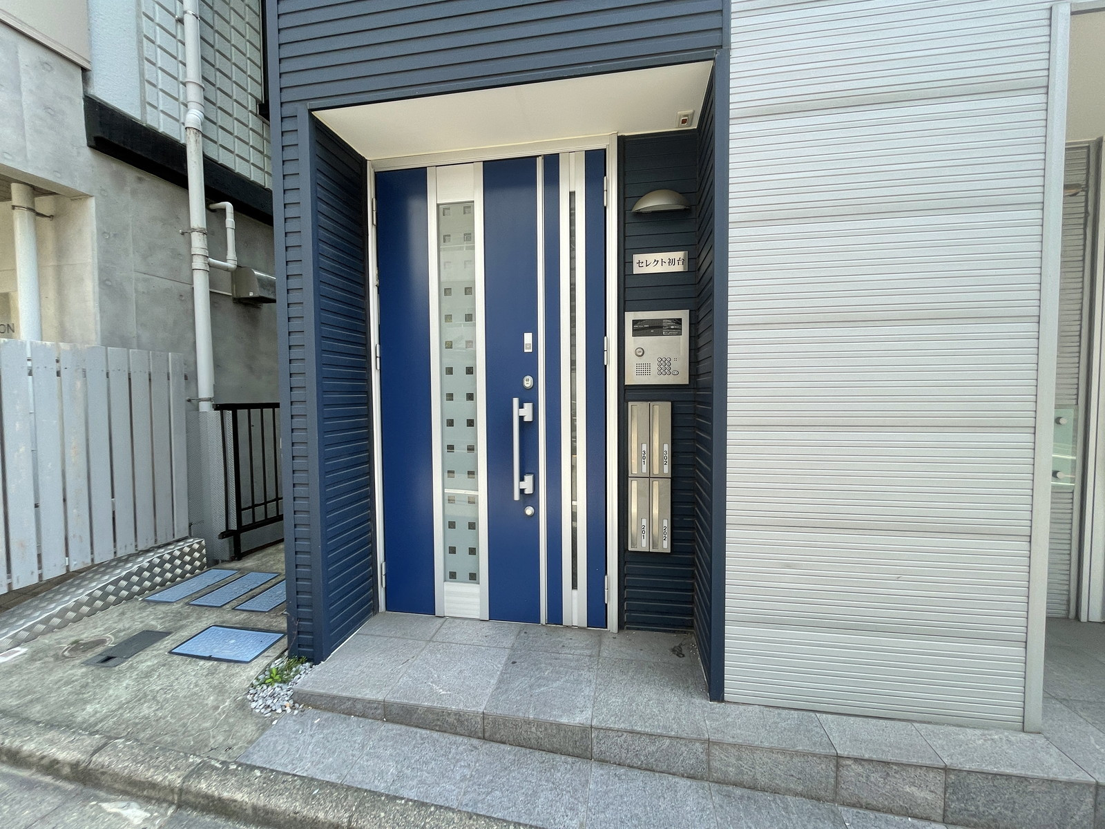 物件出入口