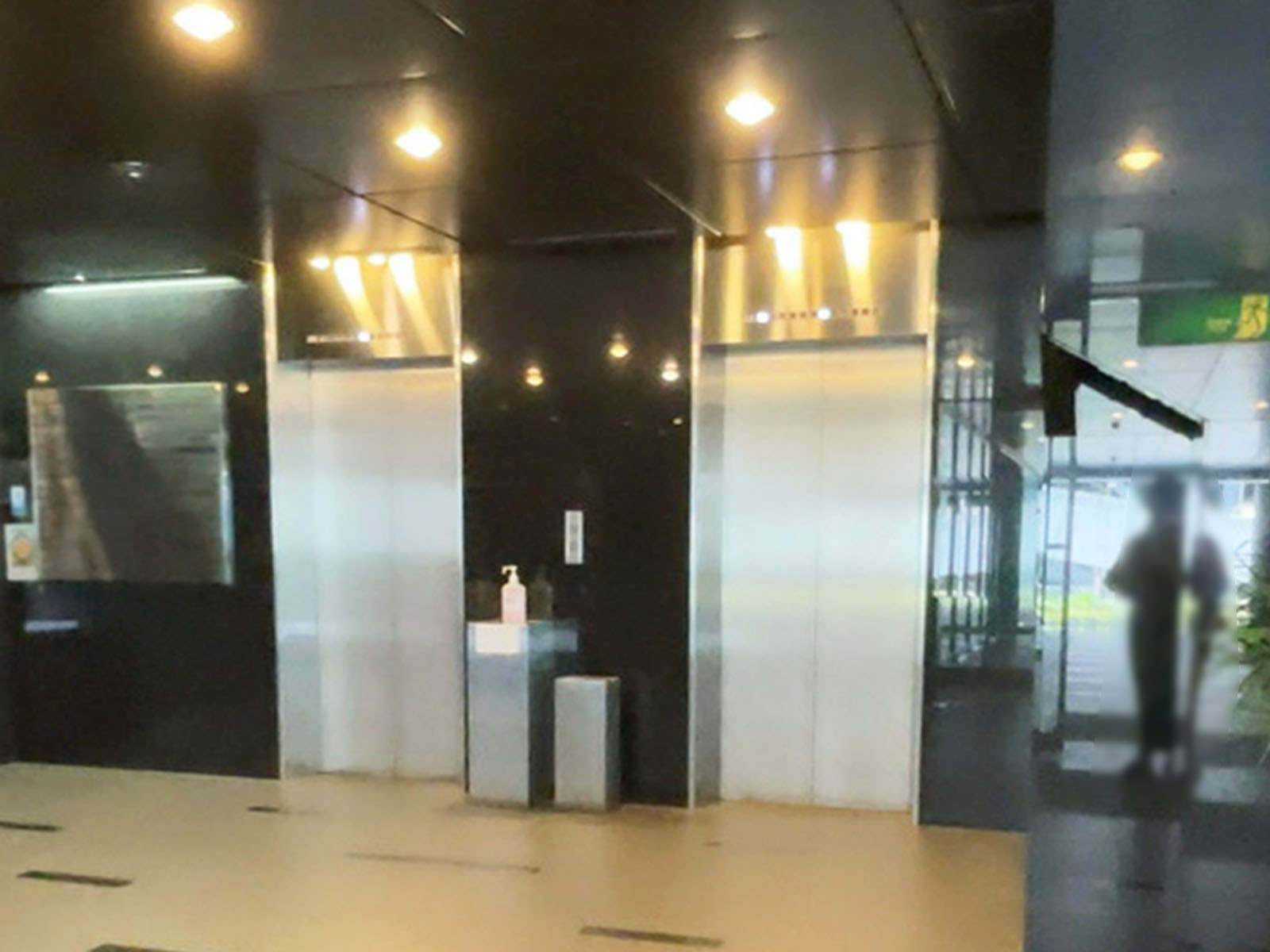 エレベーター