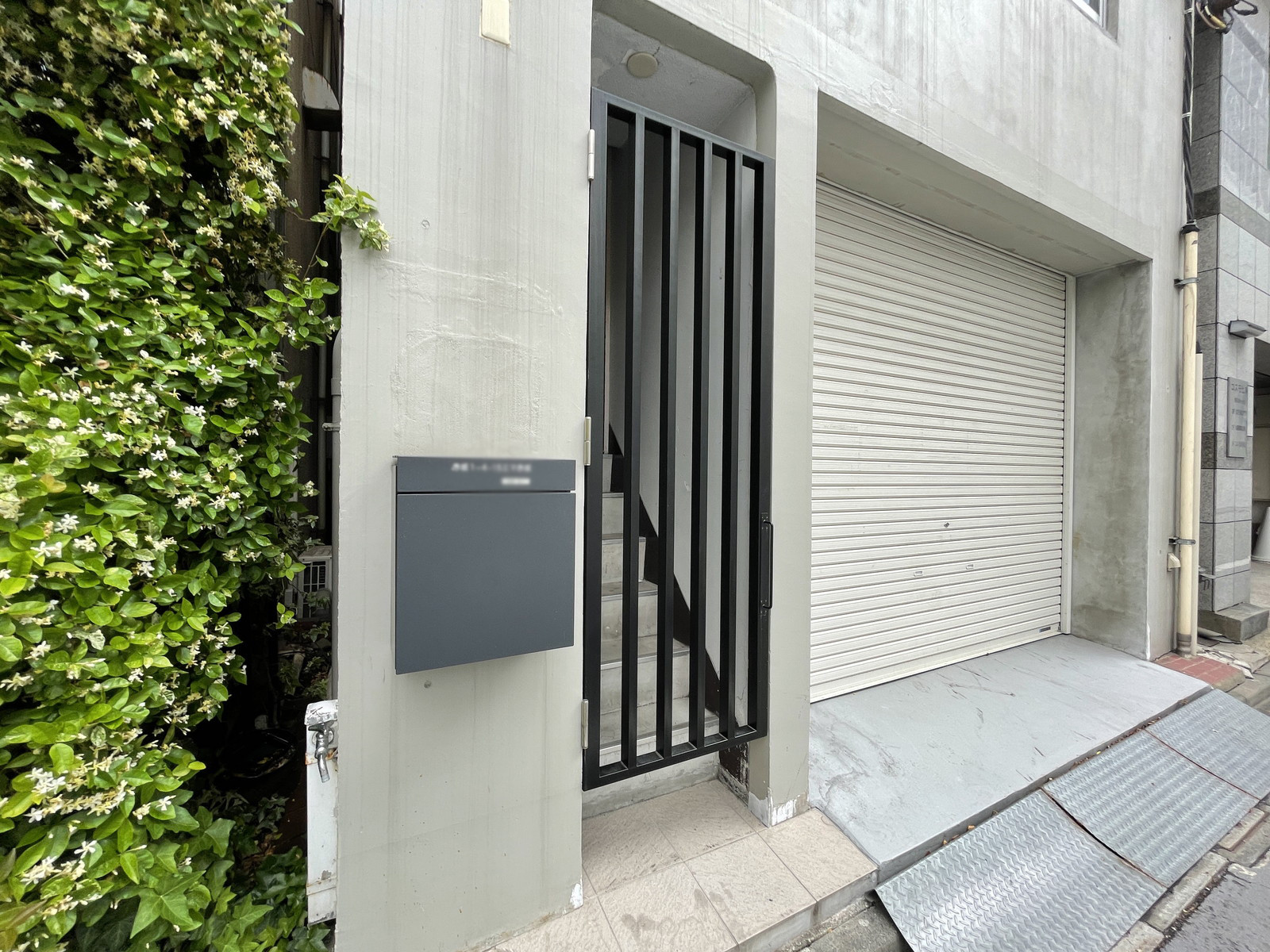 物件出入口