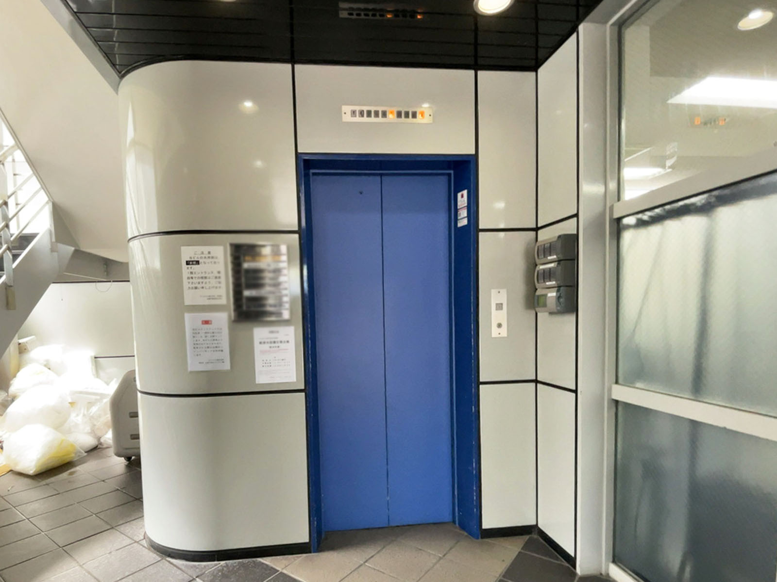 エレベーター