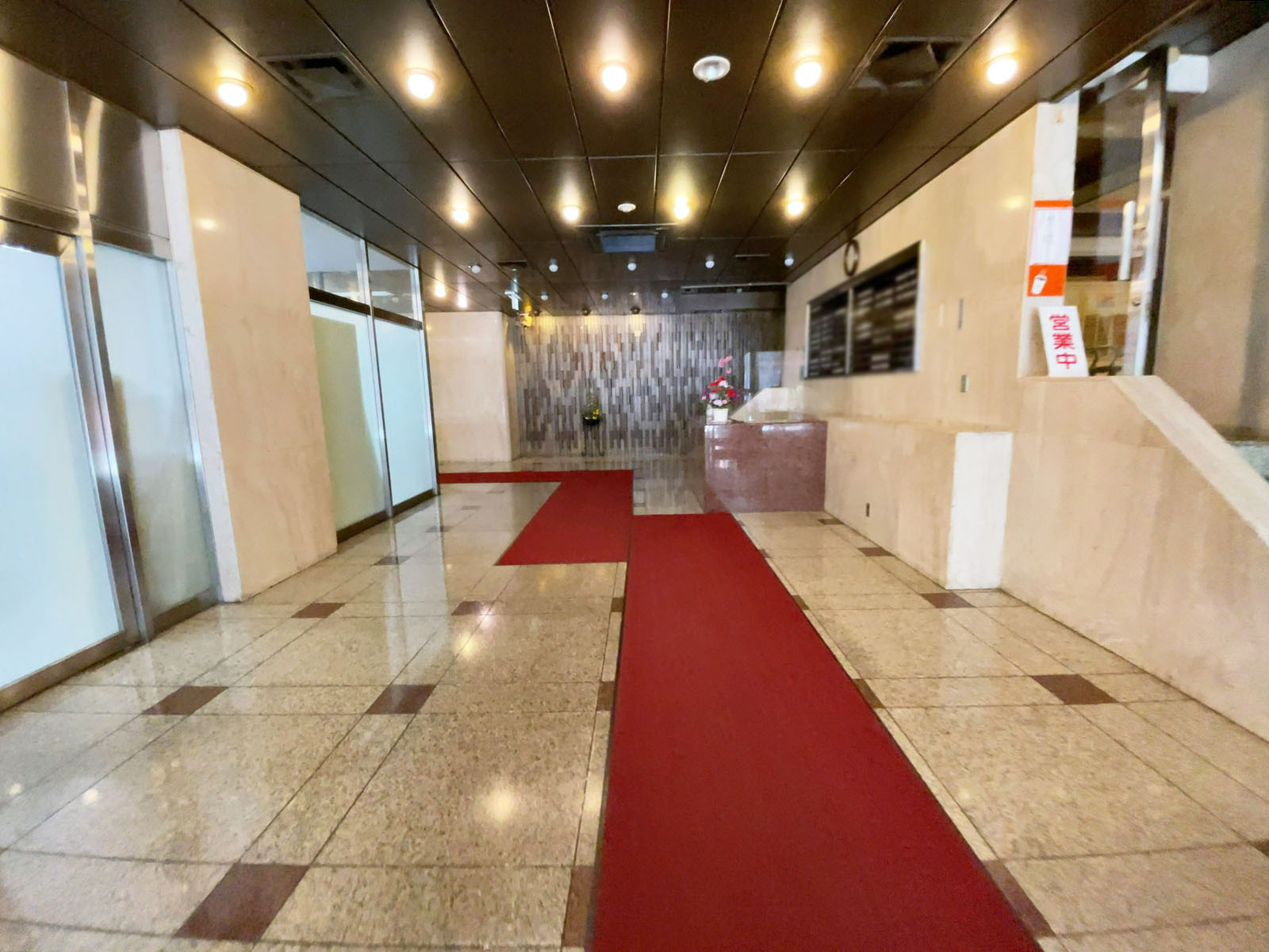エントランス