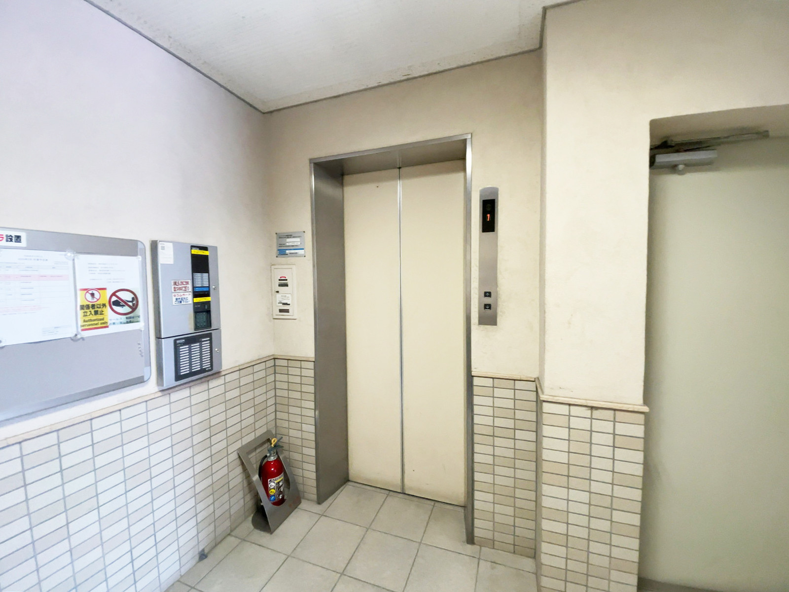エレベーター