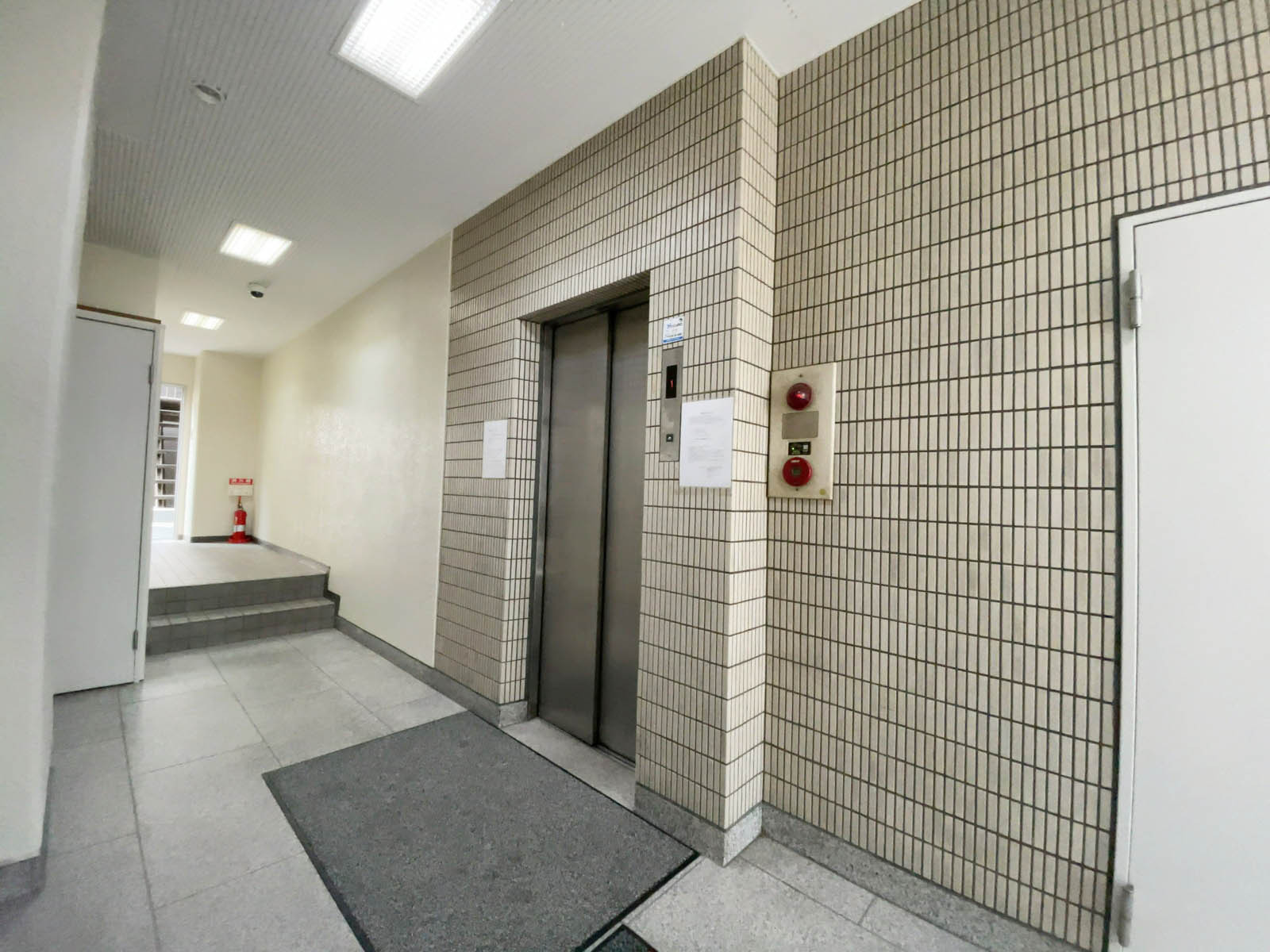 エレベーター