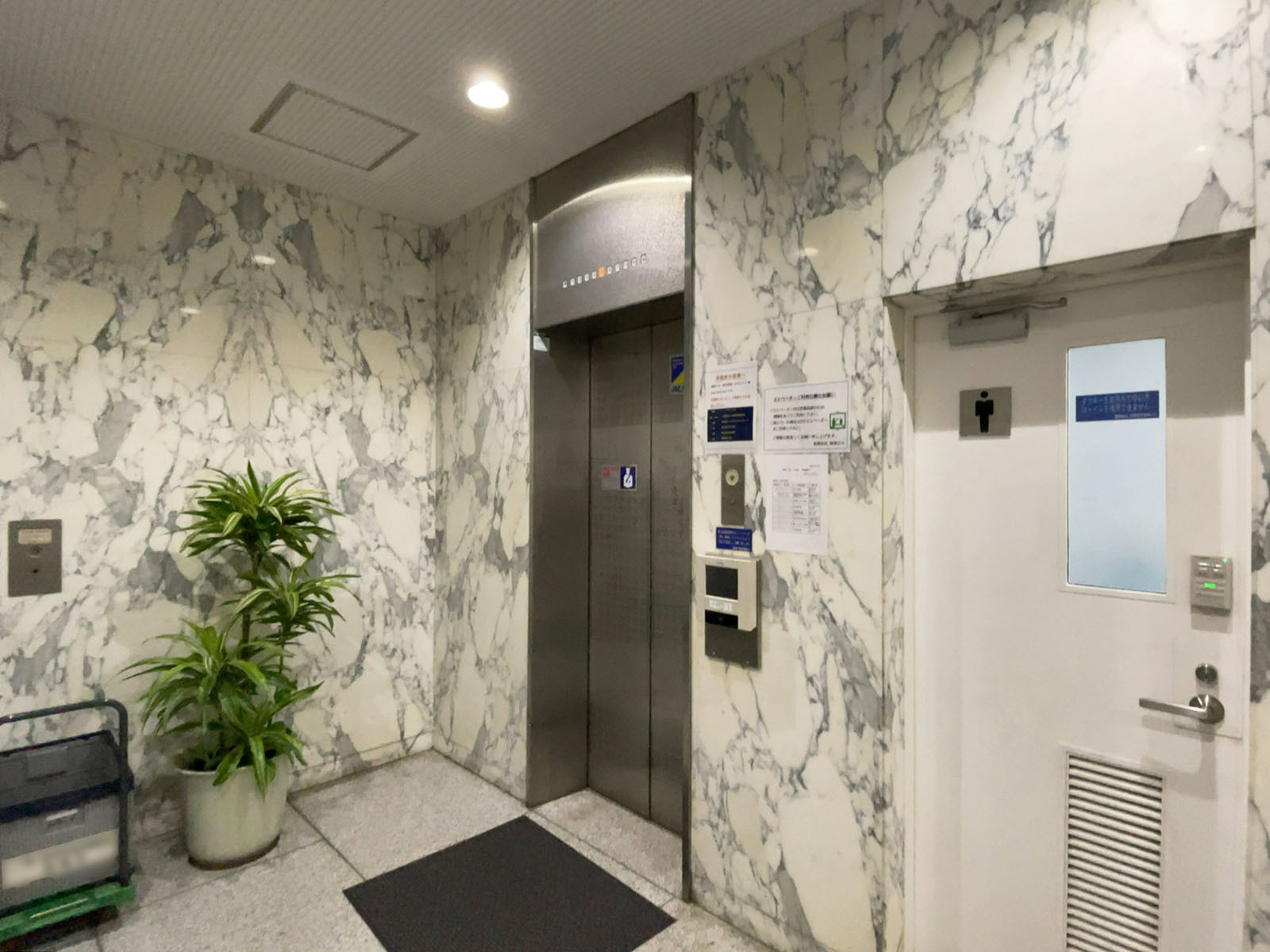 エレベーター