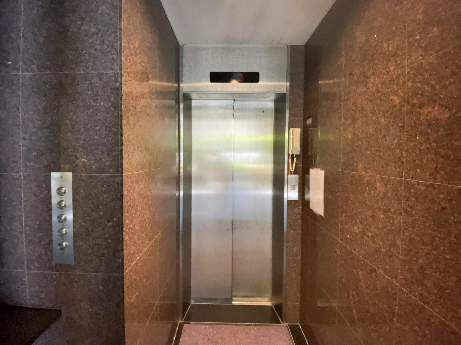 エレベーター