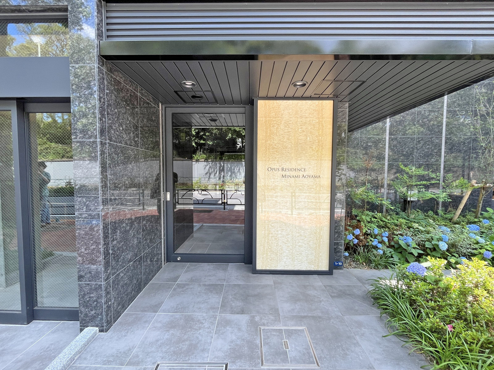 建物出入口