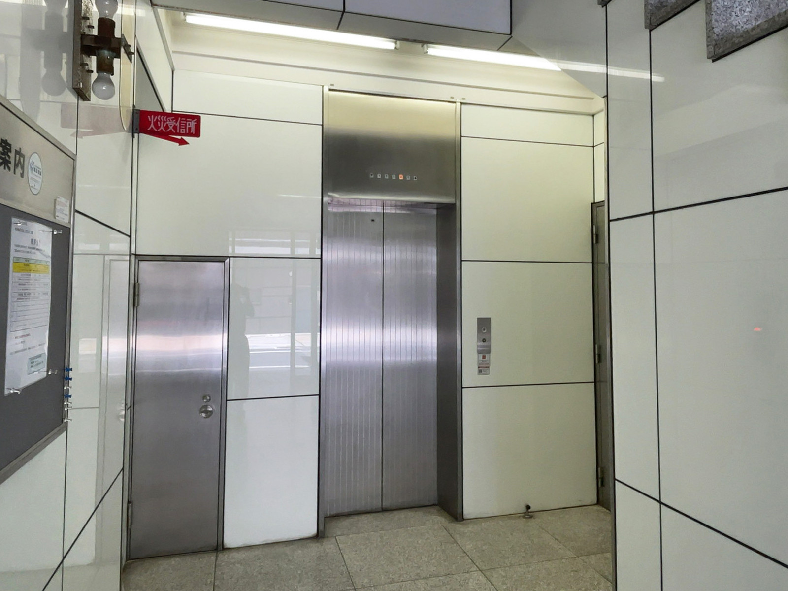 エレベーター(1基)