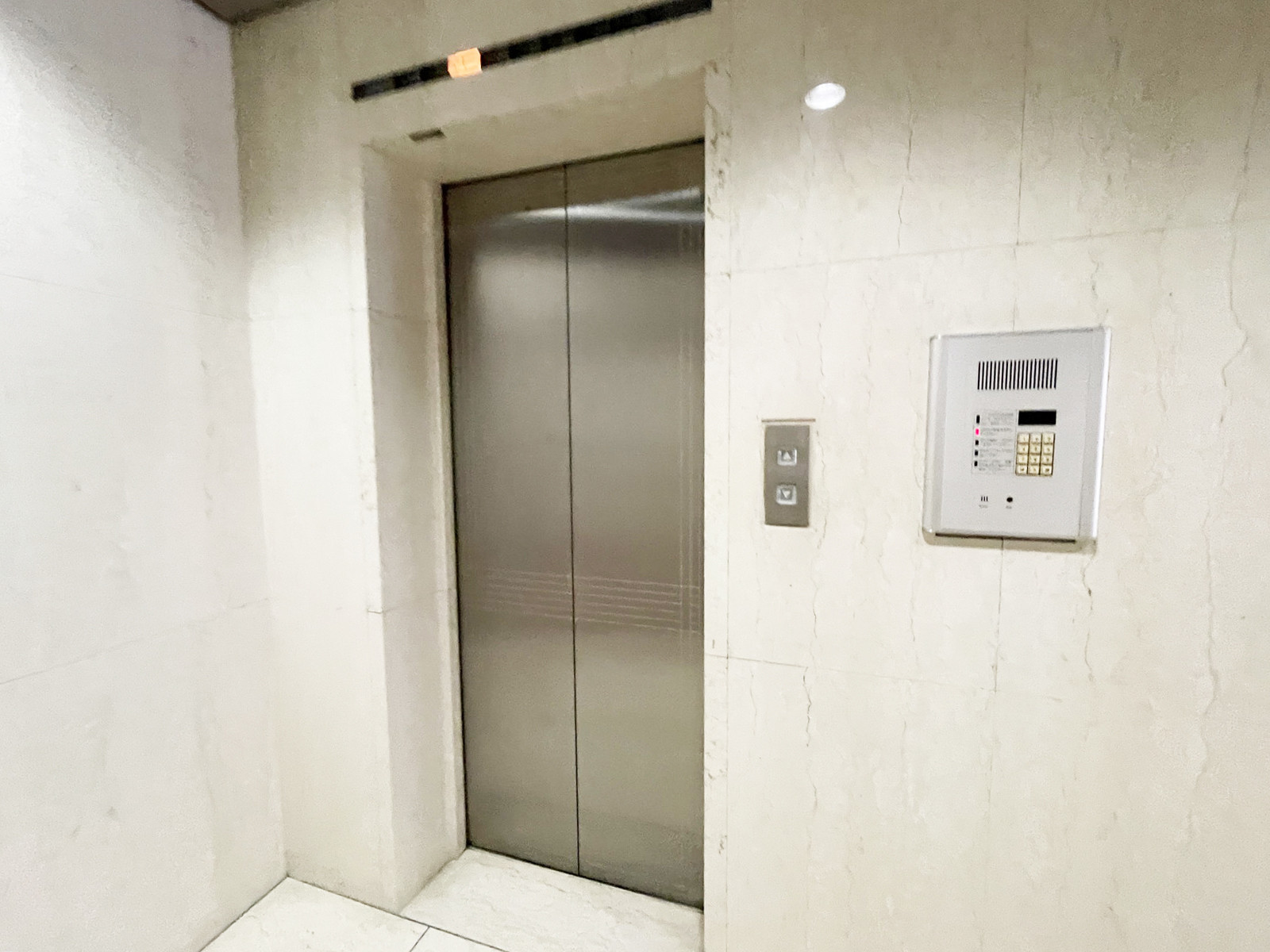 エレベーター