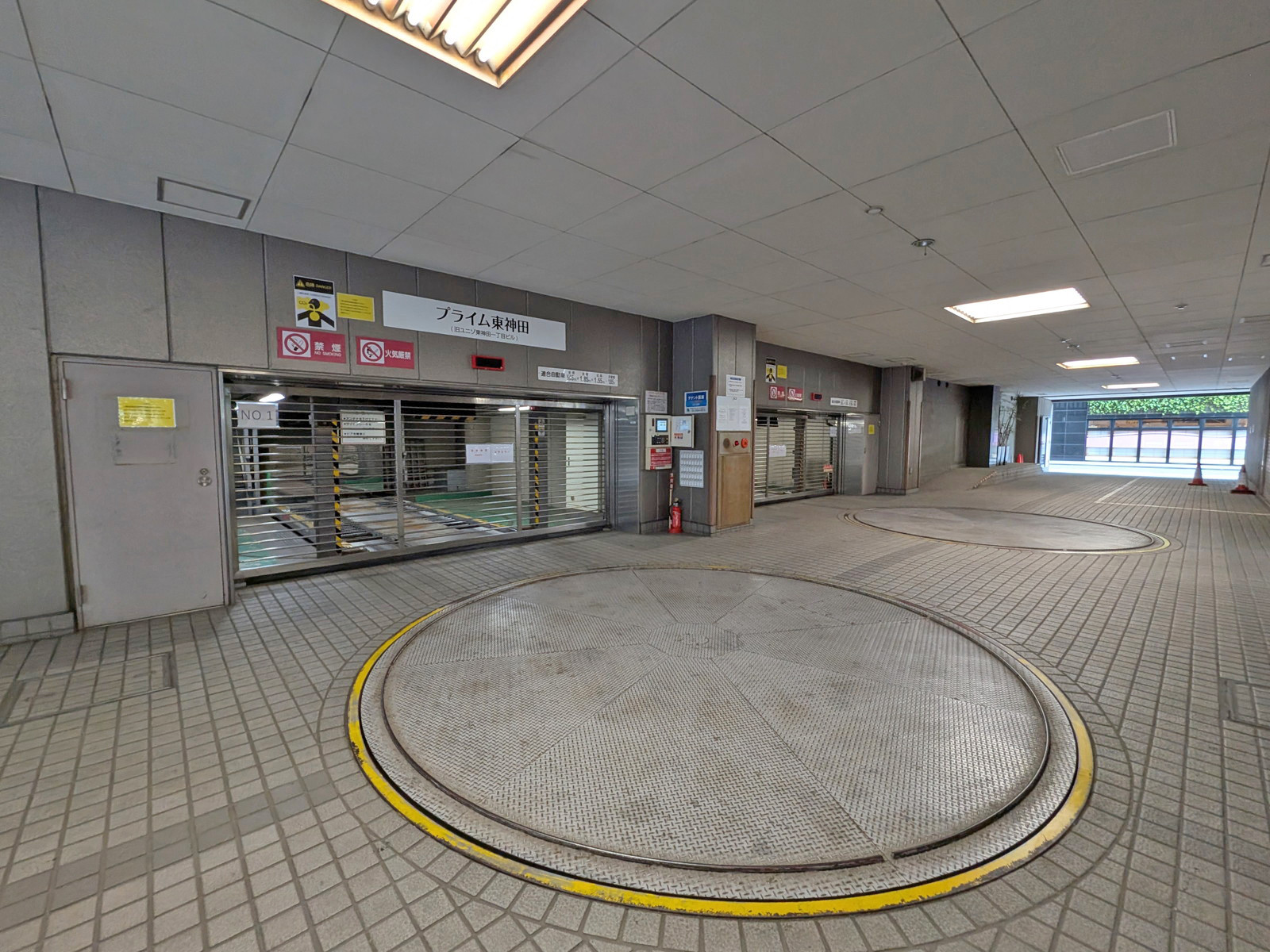 駐車場