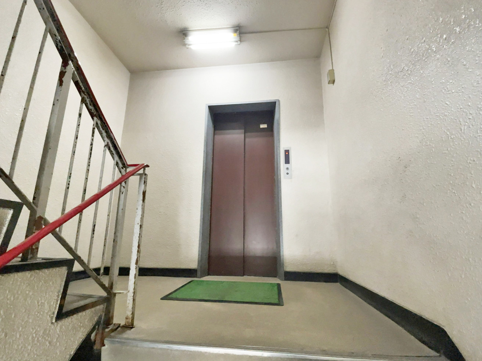 エレベーター(1基)