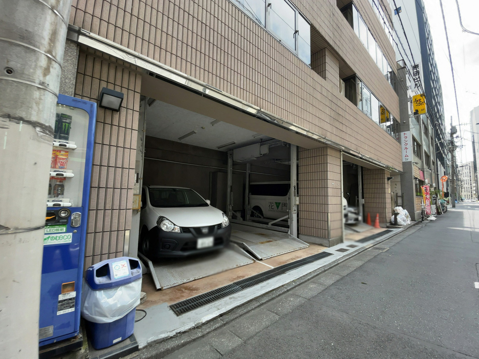 駐車場