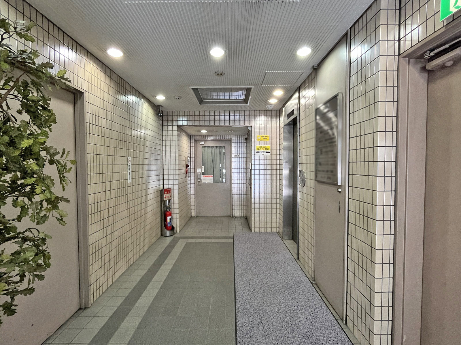 エントランス