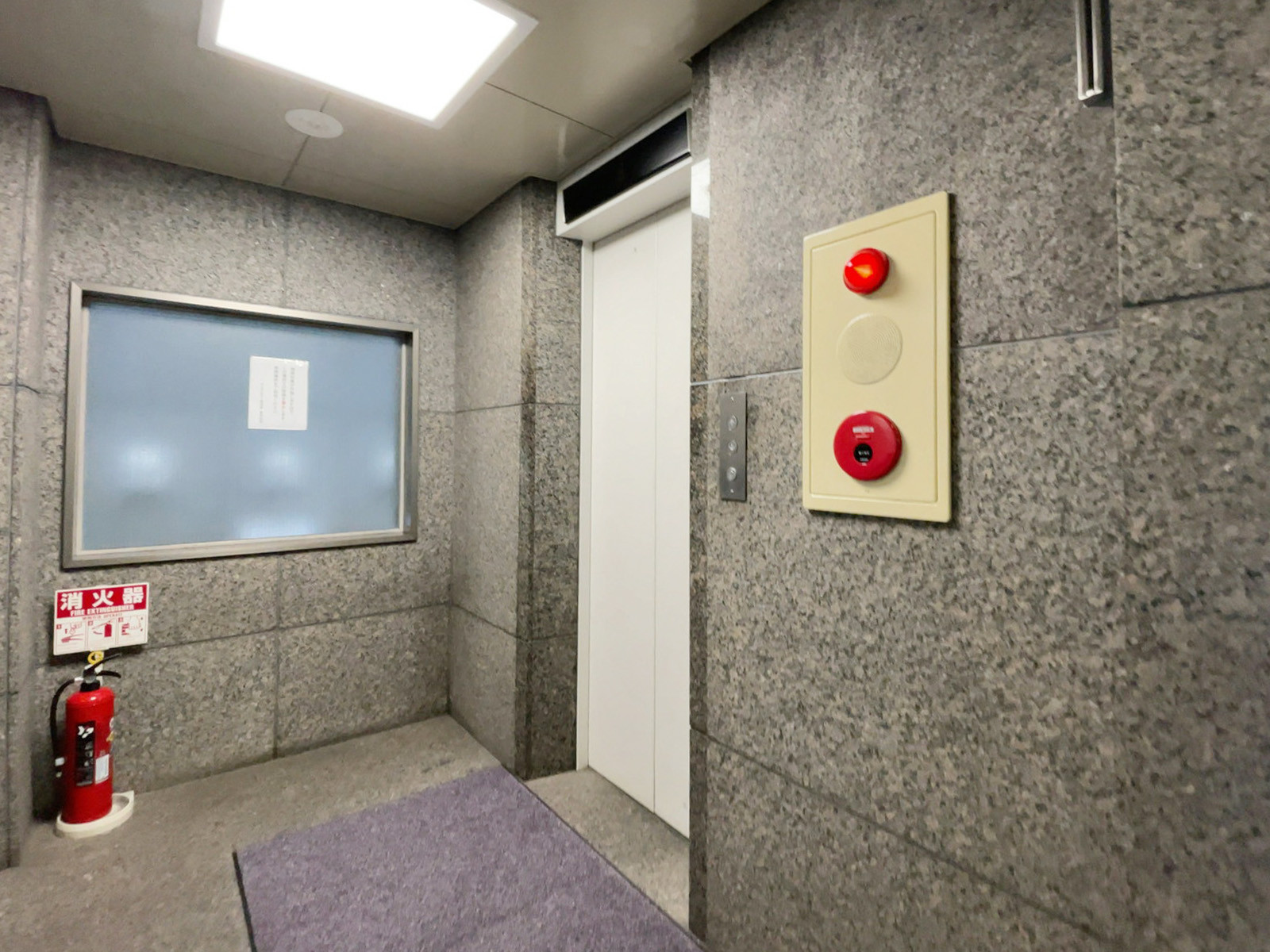 エレベーター（1基）
