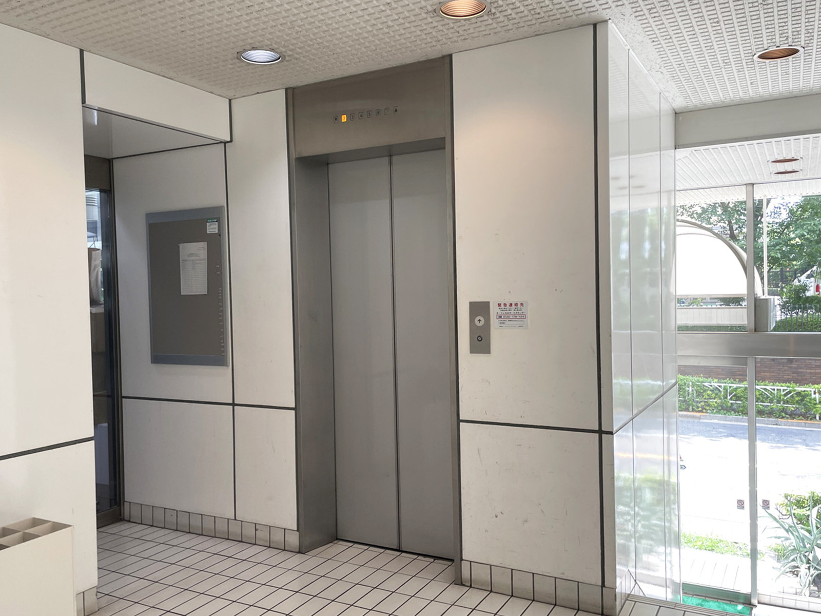 エレベーター(1基)