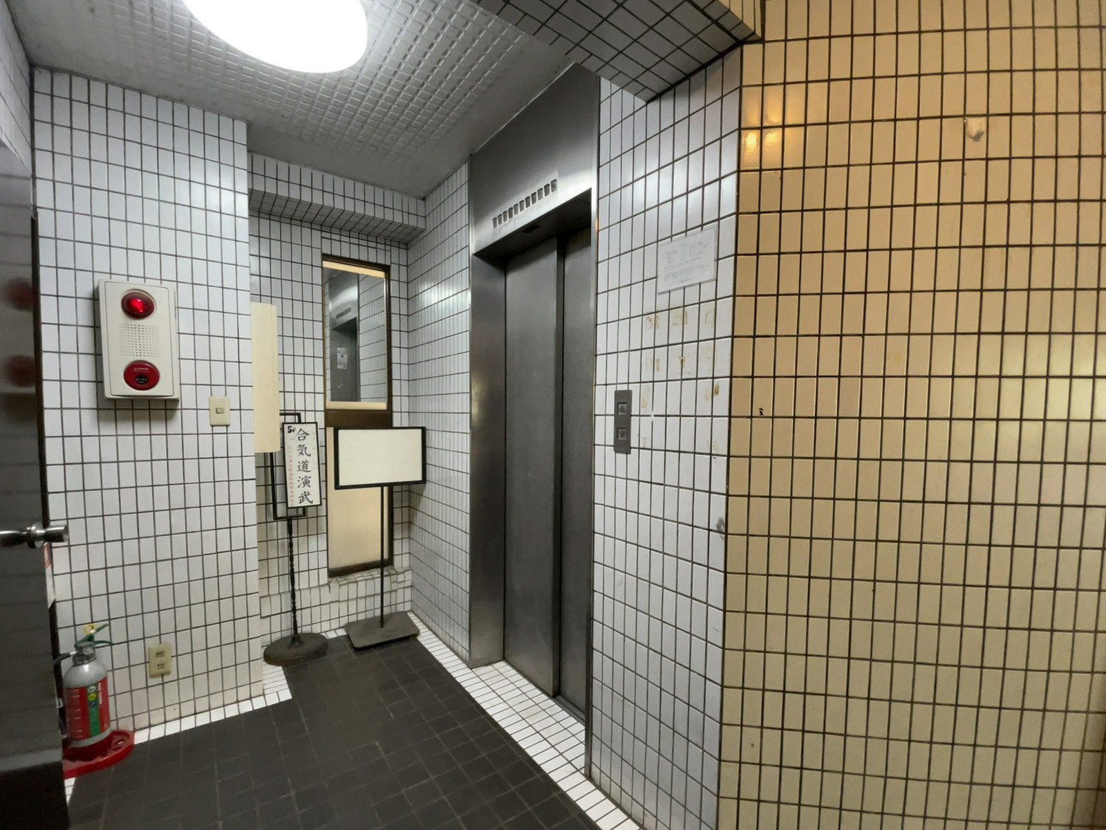 エレベーター