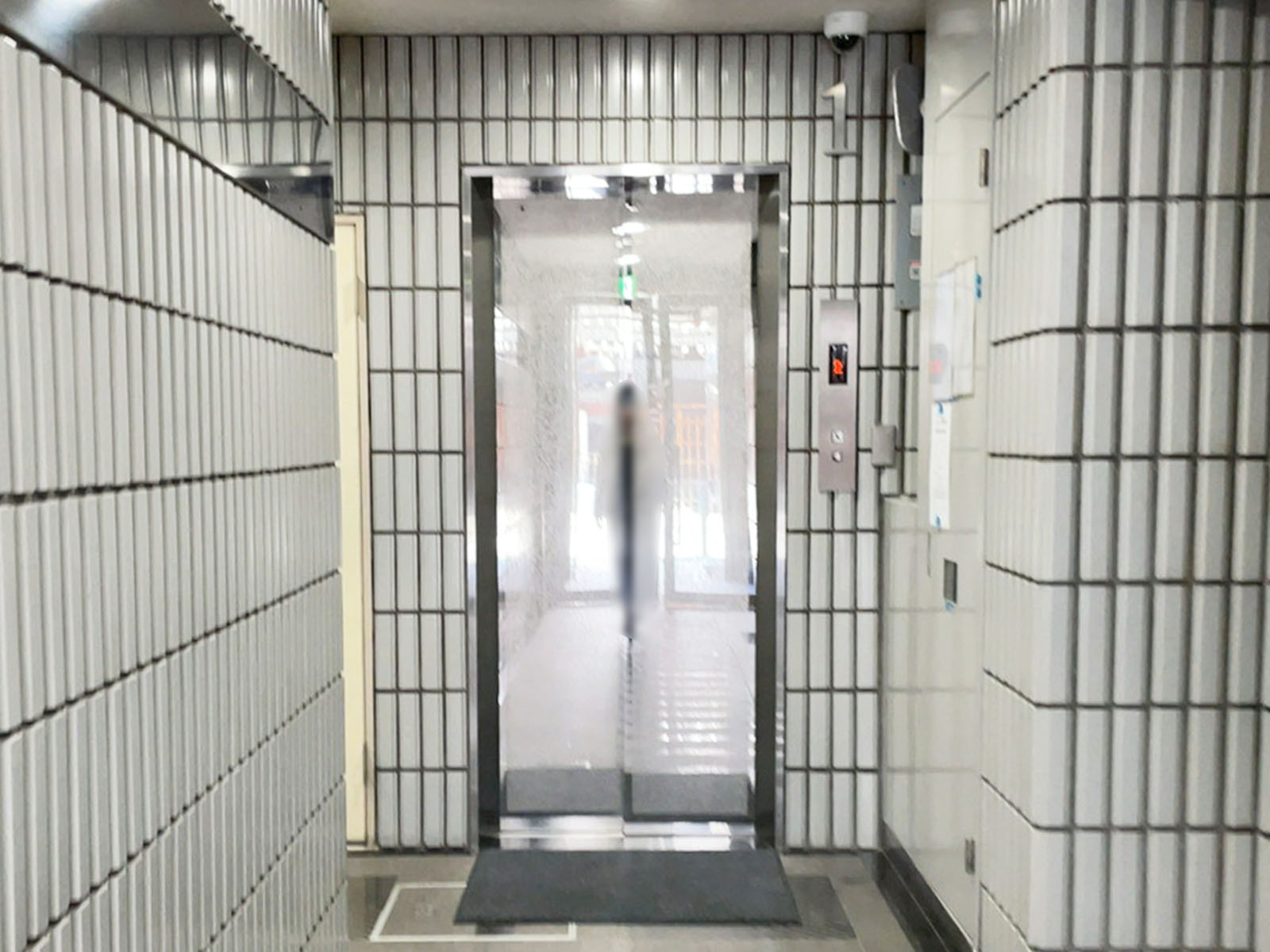 エレベーター(1基)
