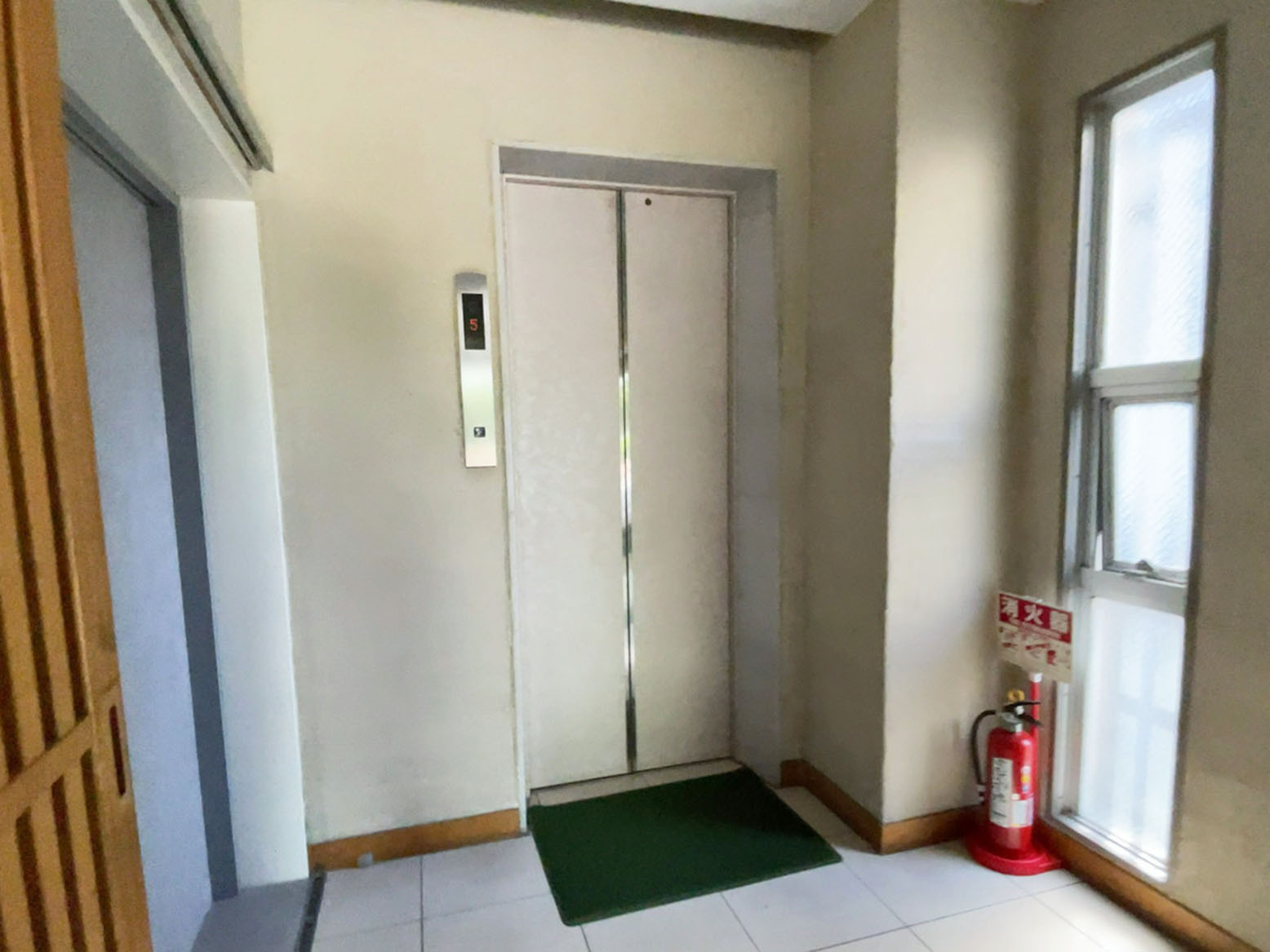 エレベーター