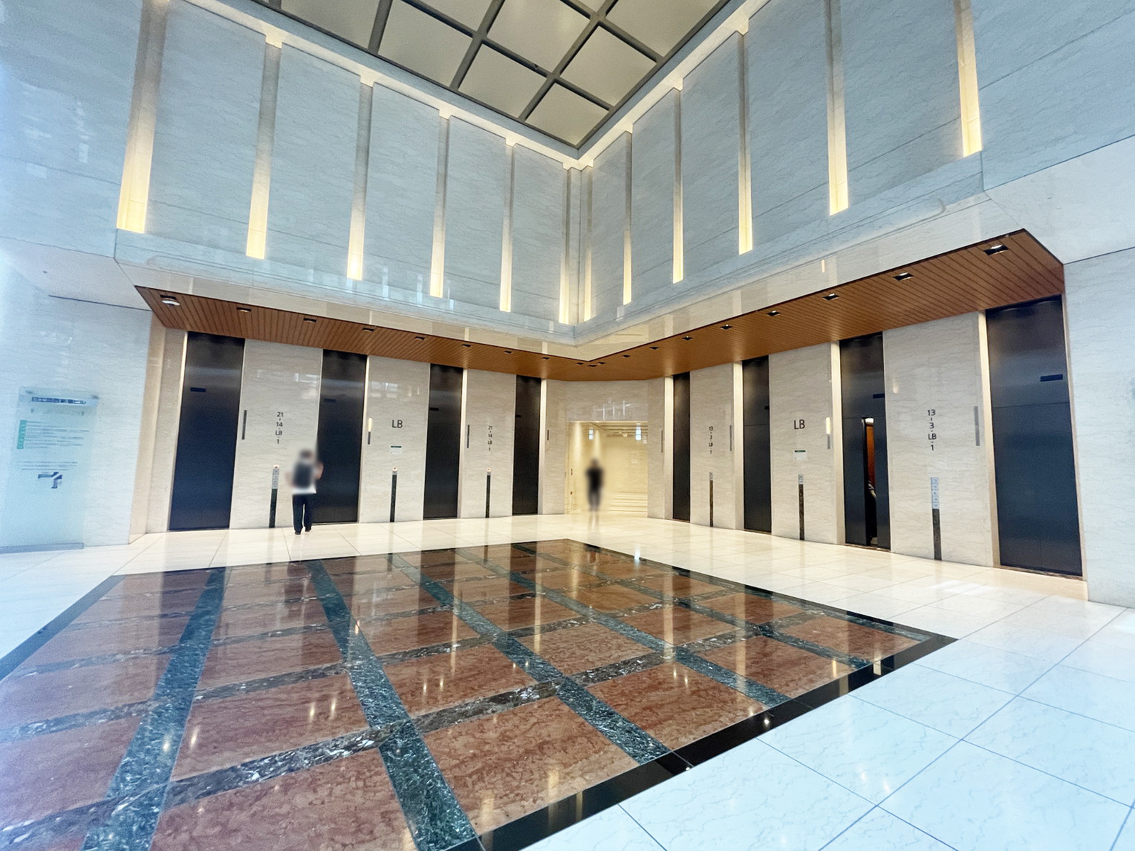 エレベーターホール
