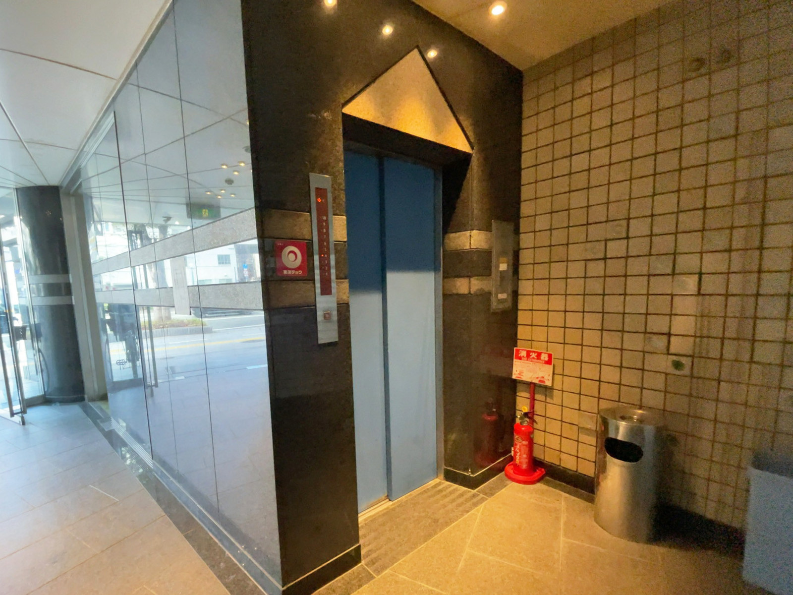 エレベーター