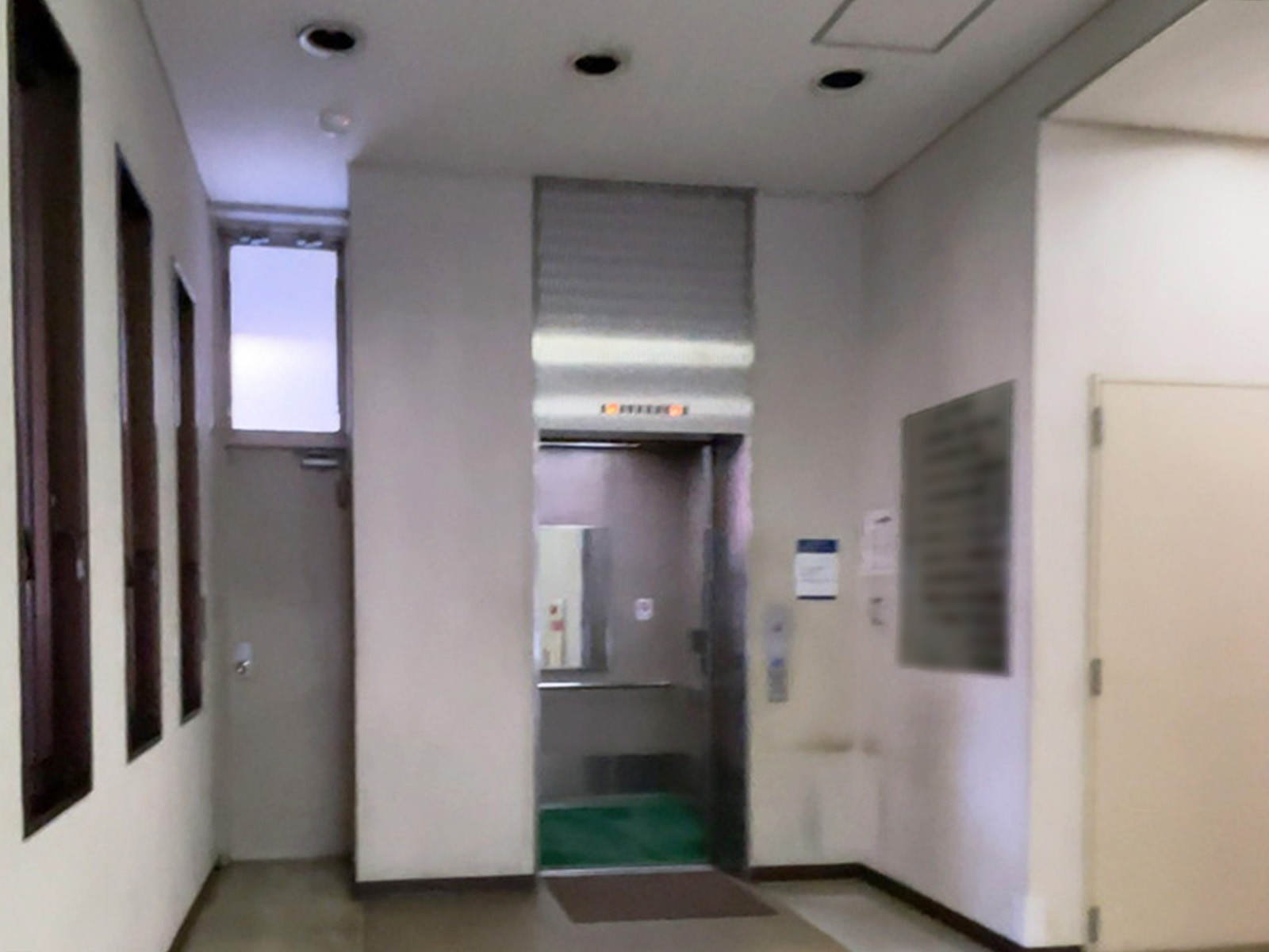 エレベーター