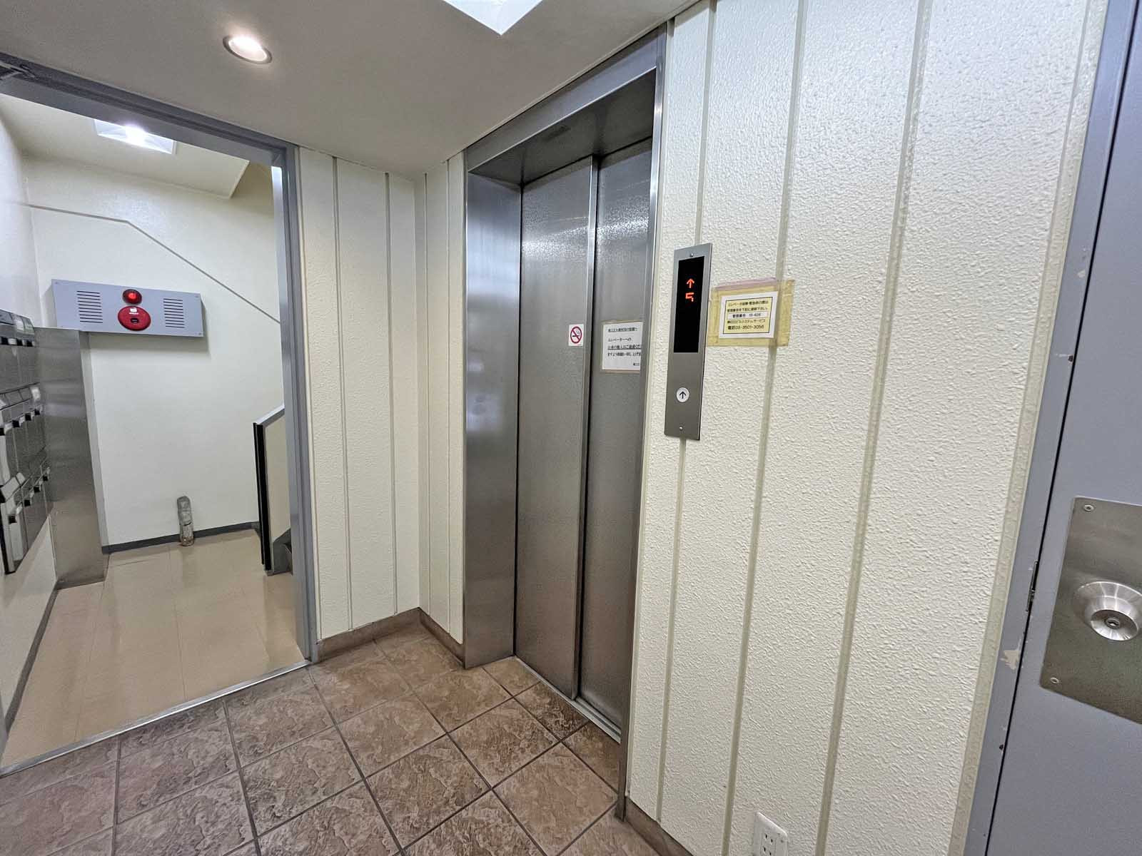 エレベーター
