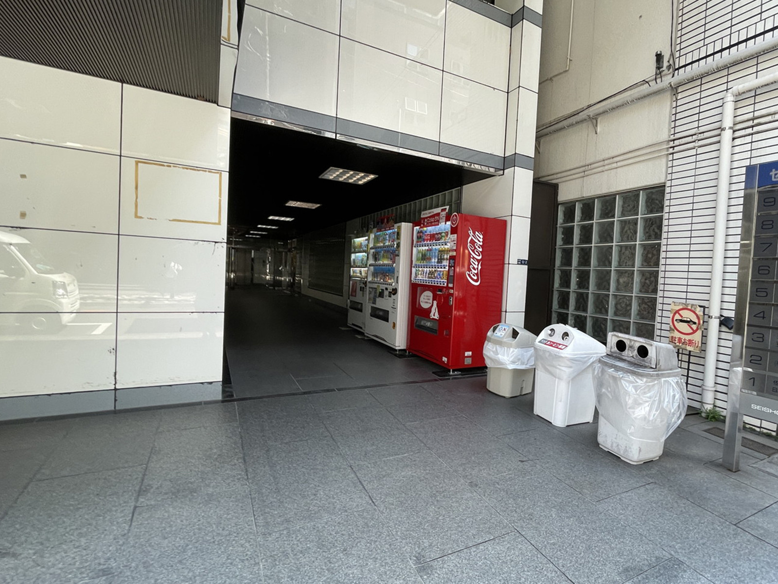 エントランスアプローチ