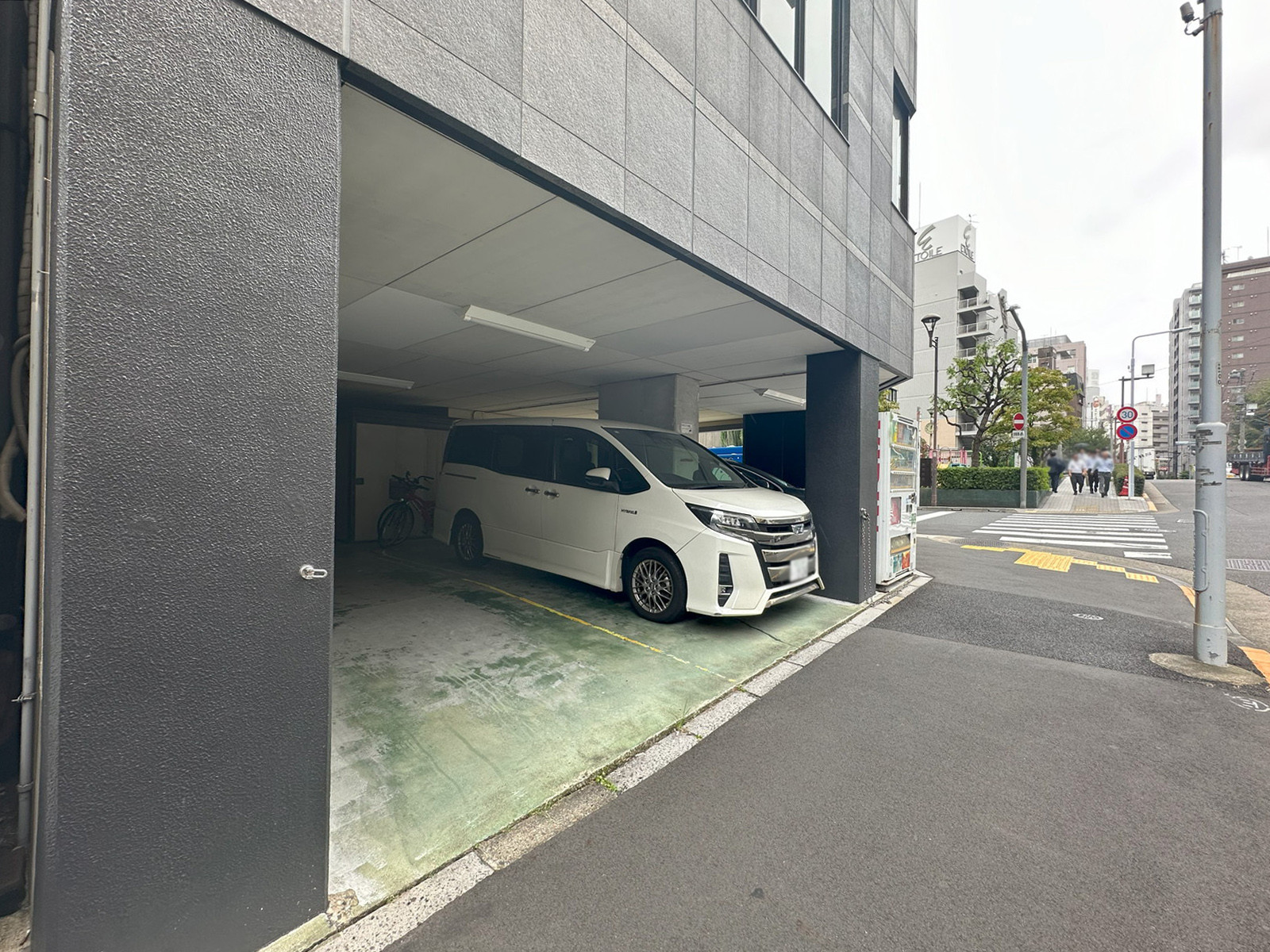 駐車場