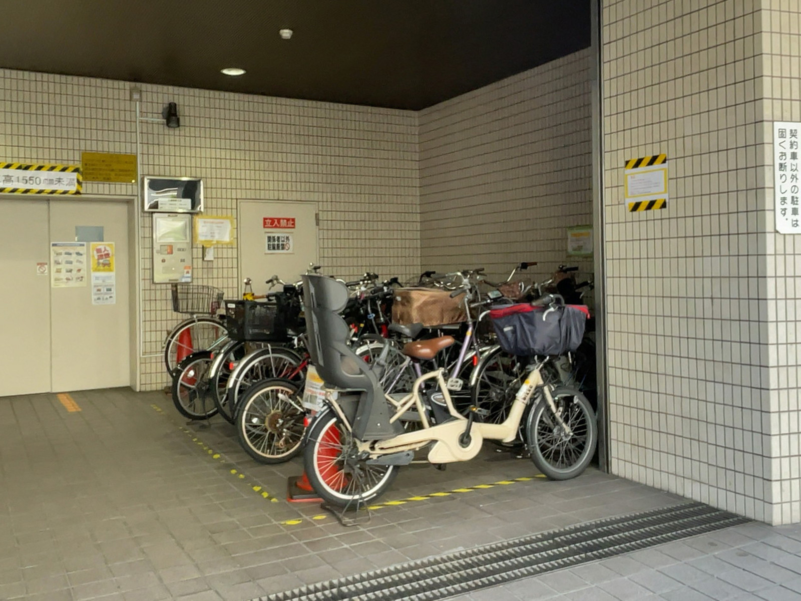 駐輪場