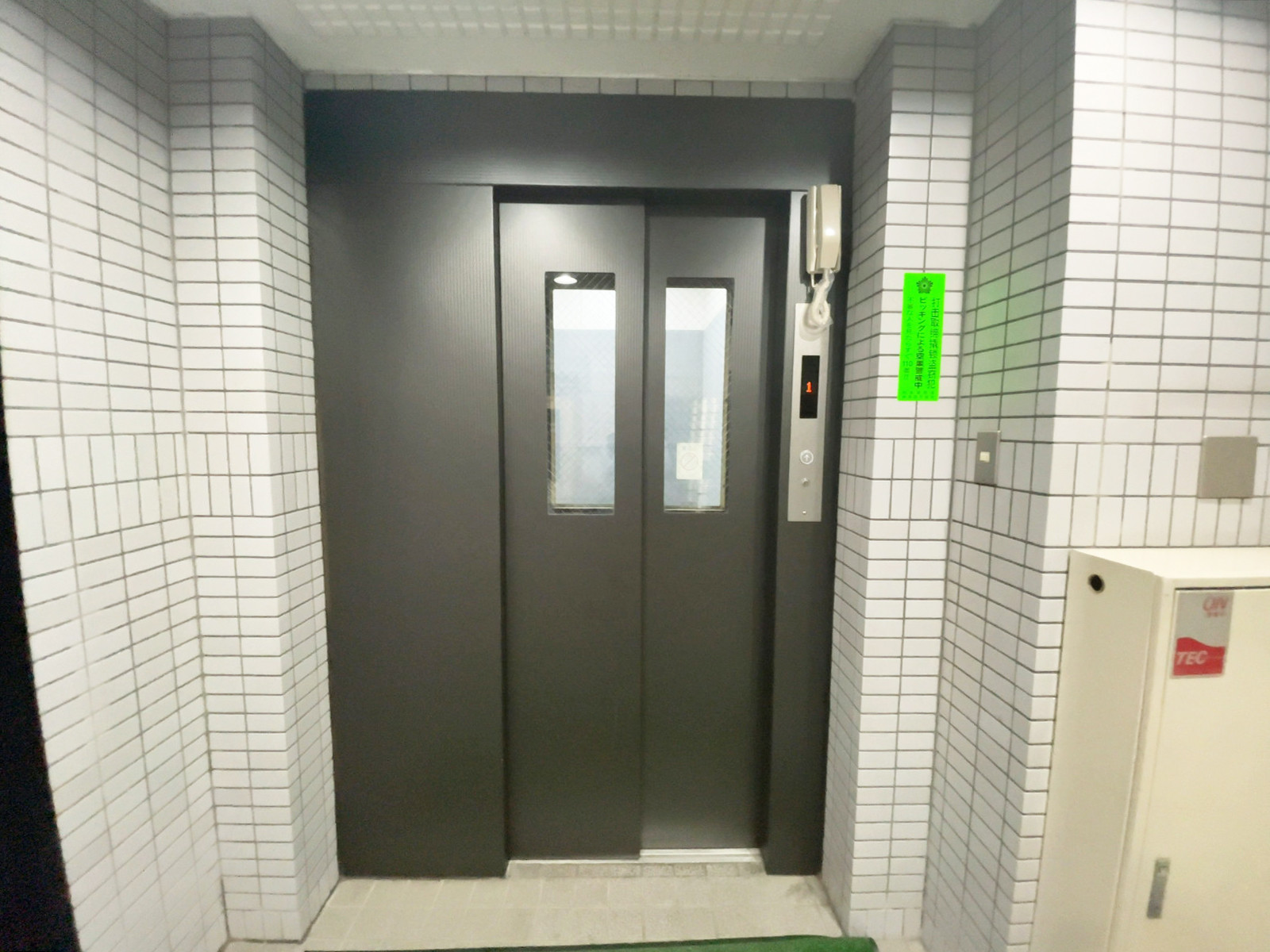 エレベーター
