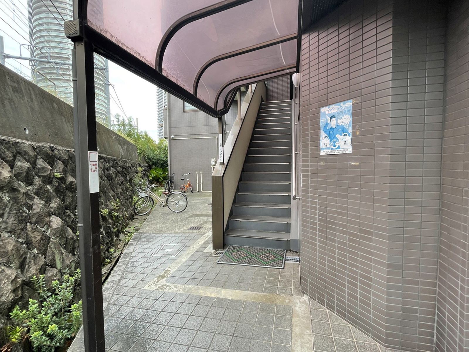 物件出入口