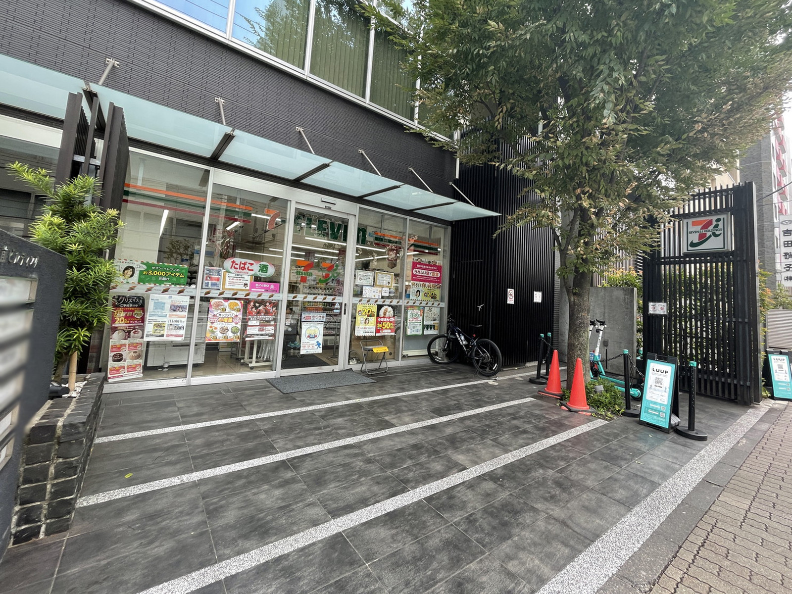 1階のセブンイレブン墨田業平4丁目店