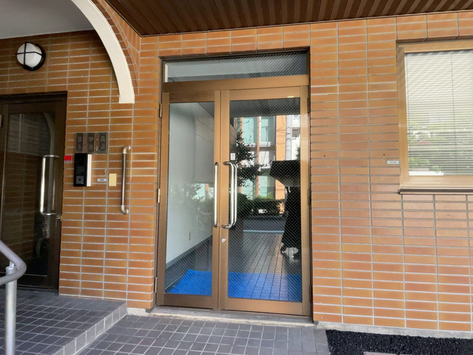 1階出入り口
