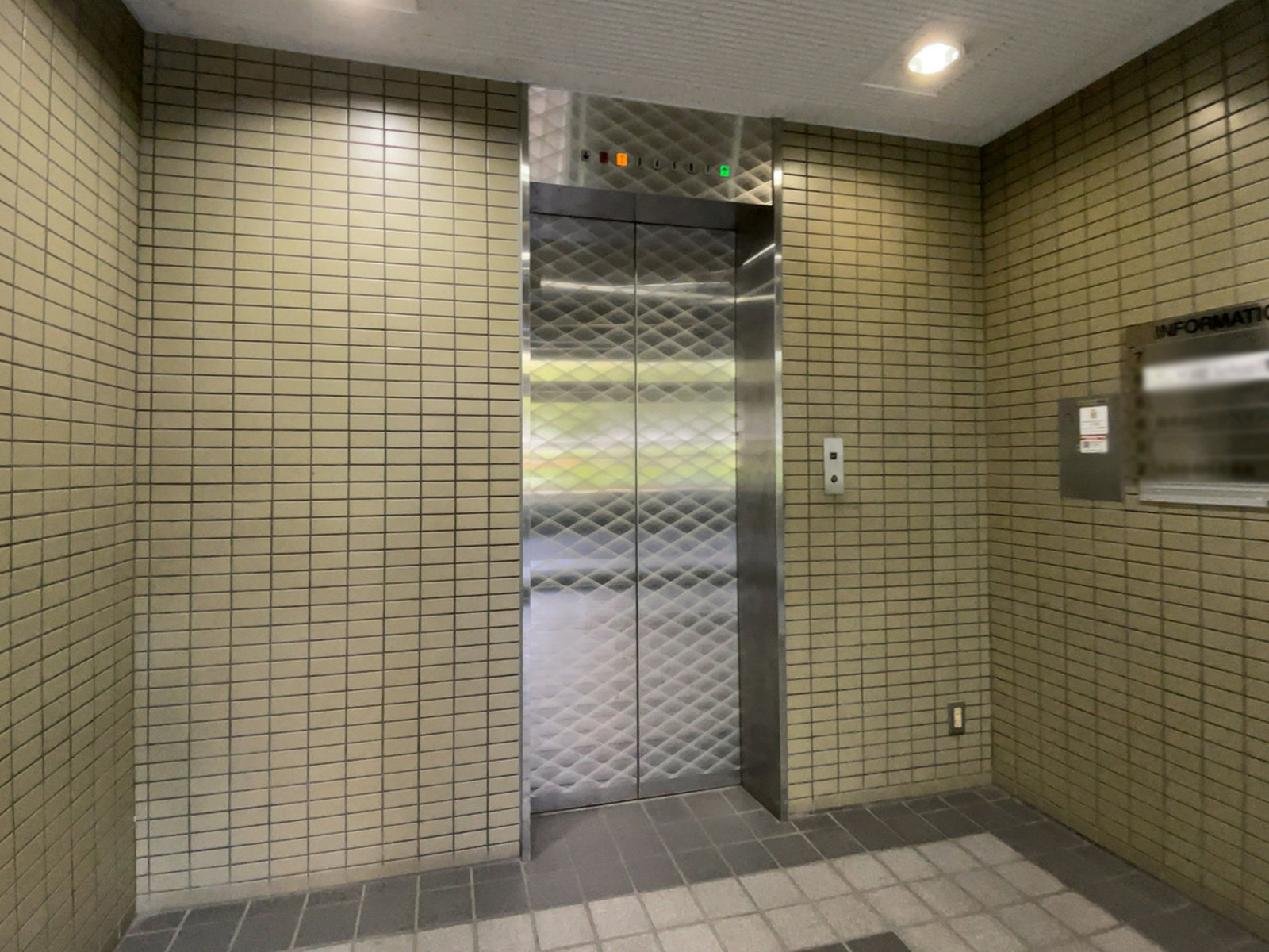 エレベーター