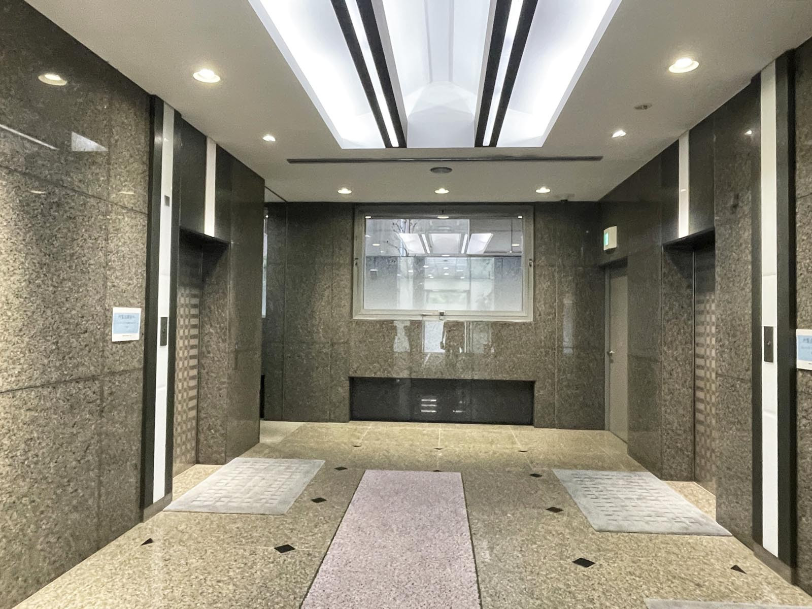 エレベーターホール