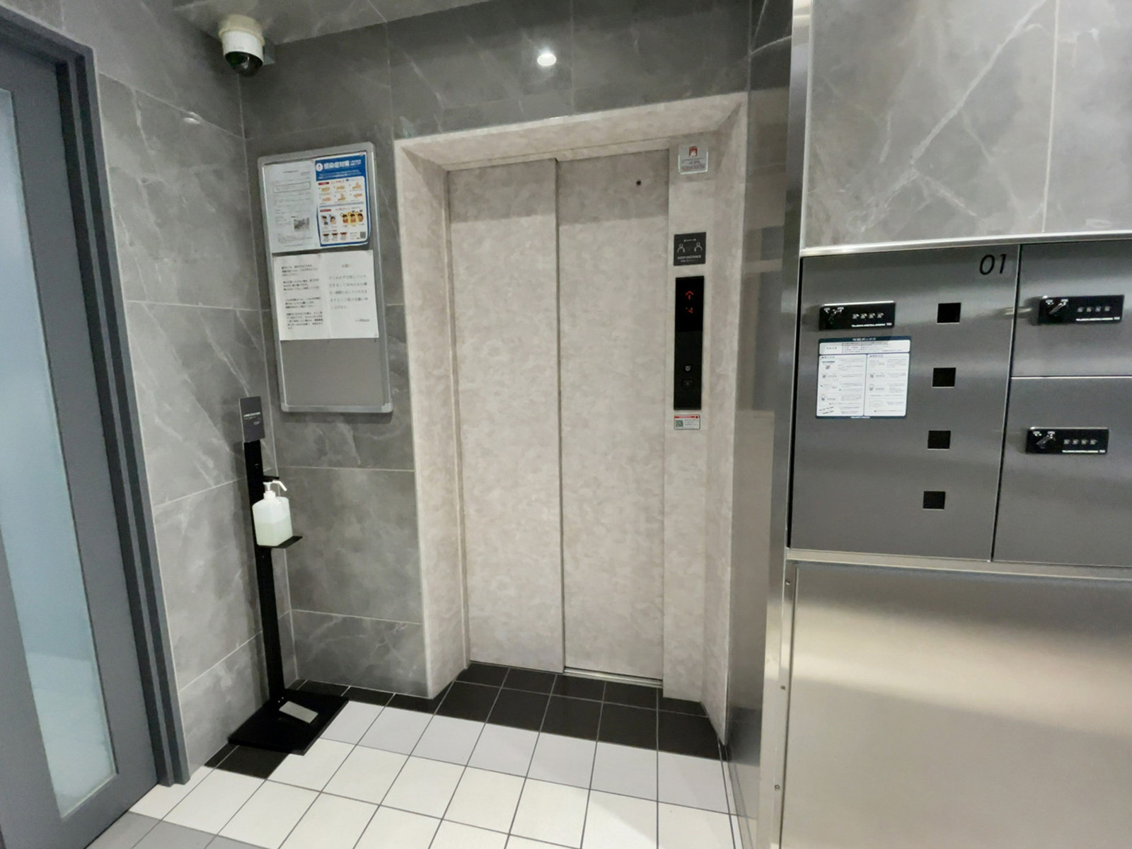 エレベーター(1基)