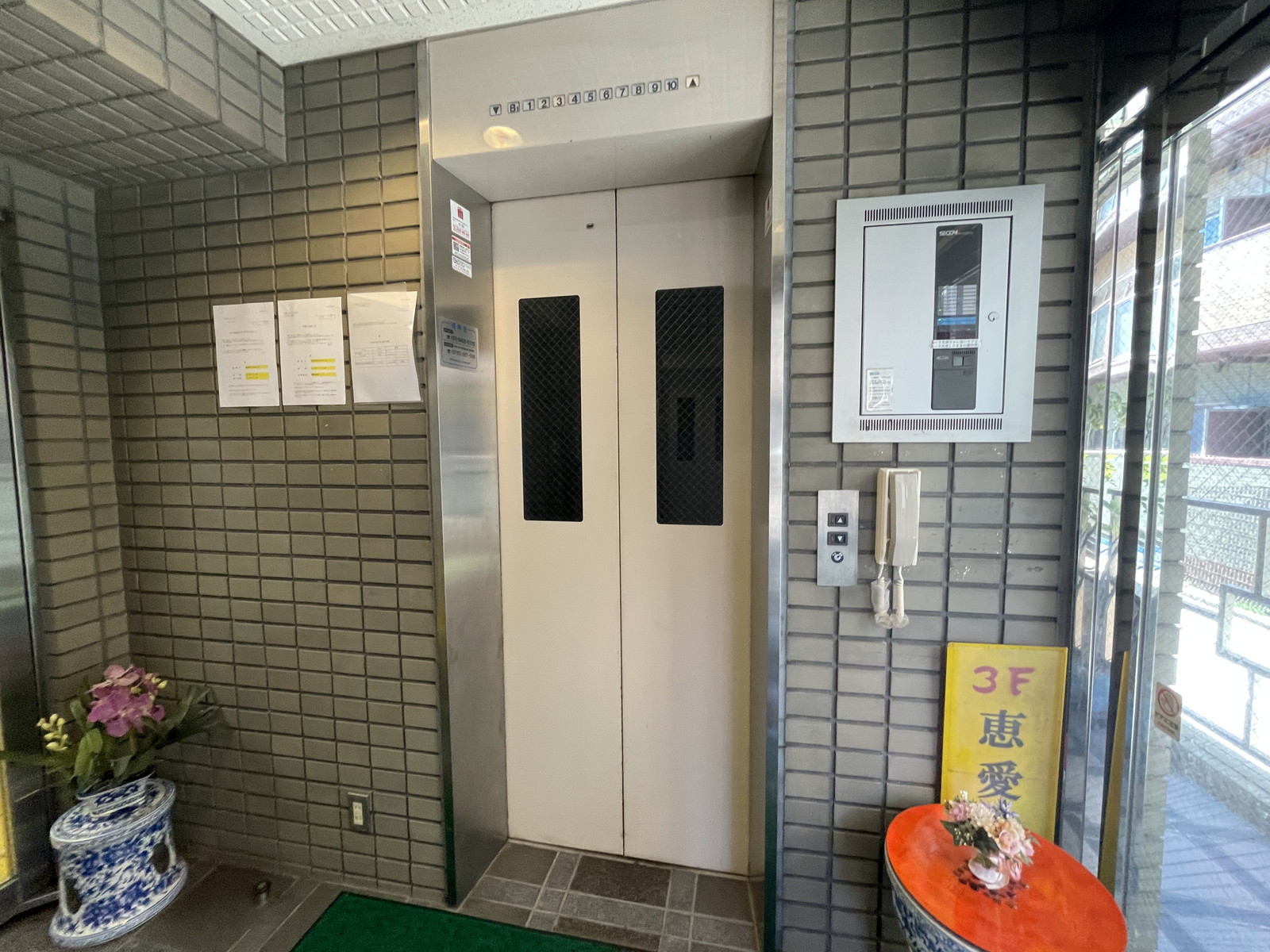 エレベーター