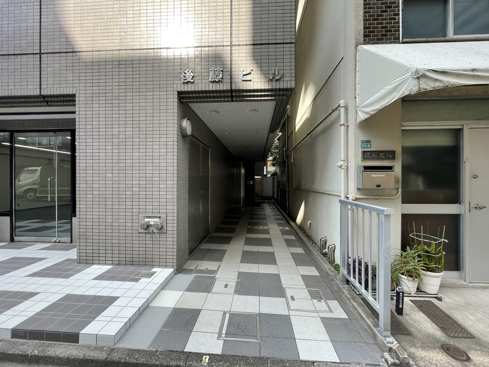 エントランスアプローチ