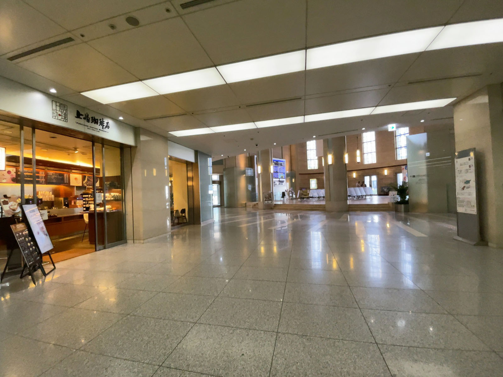 エントランスホール