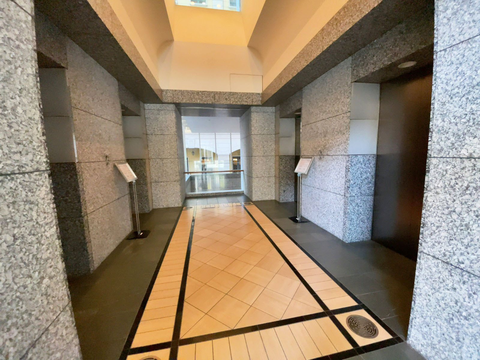 エレベーターホール