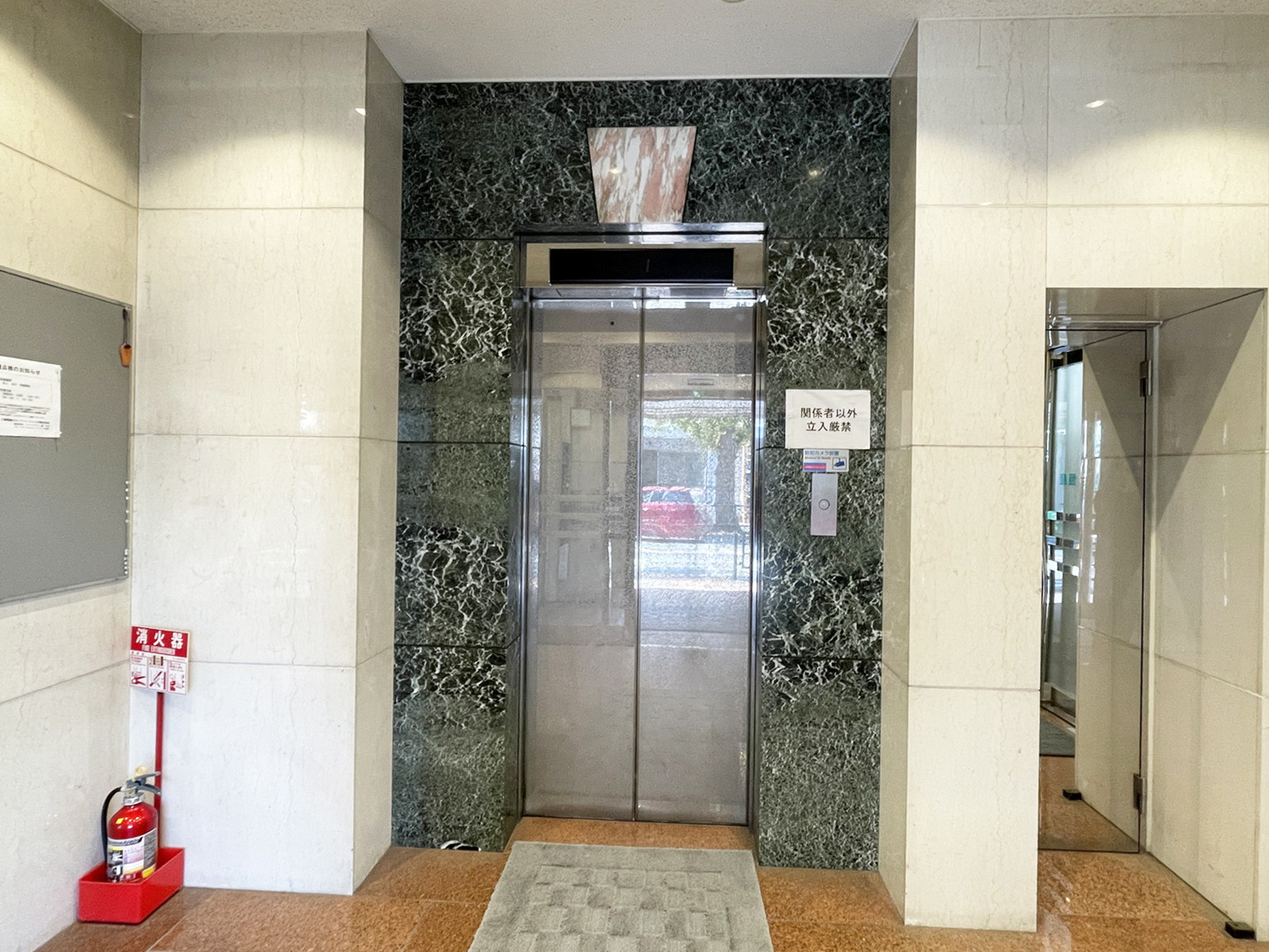 エレベーター